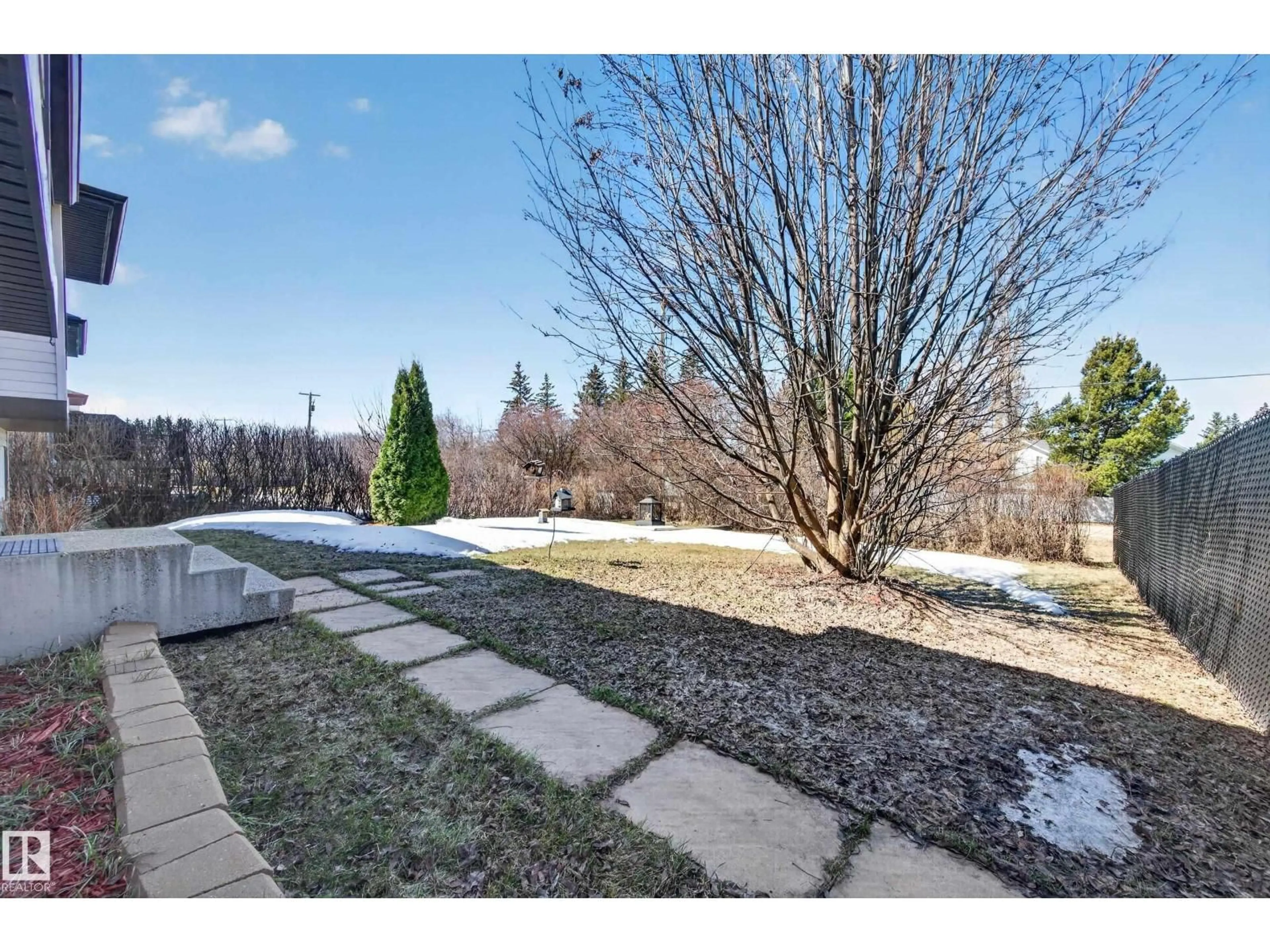 Patio, unknown for 28 SPRUCE MEADOW LN, Bon Accord Alberta T0A0K0