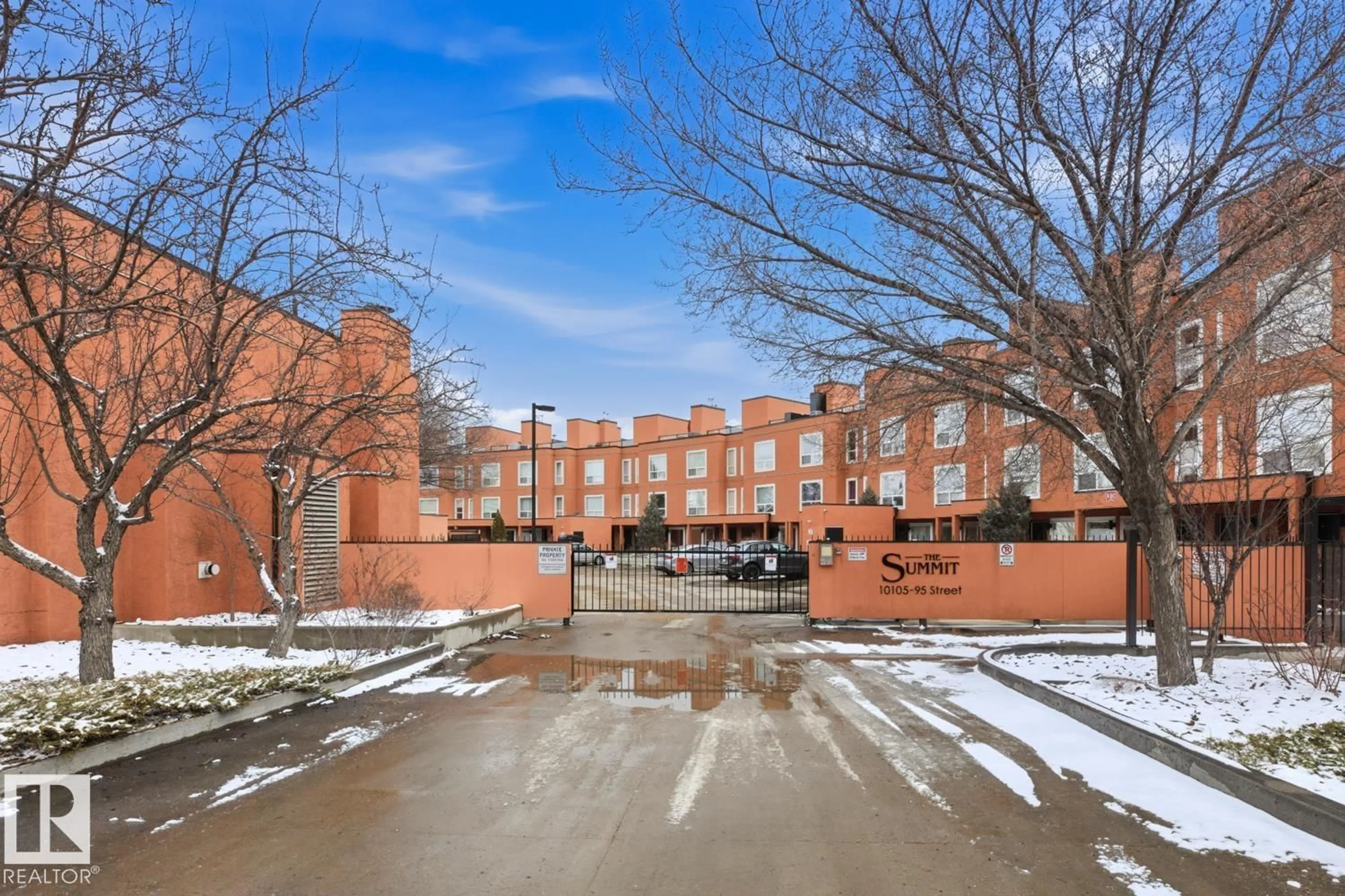 Unknown for 115 10105 95 ST NW, Edmonton Alberta T5H4M4