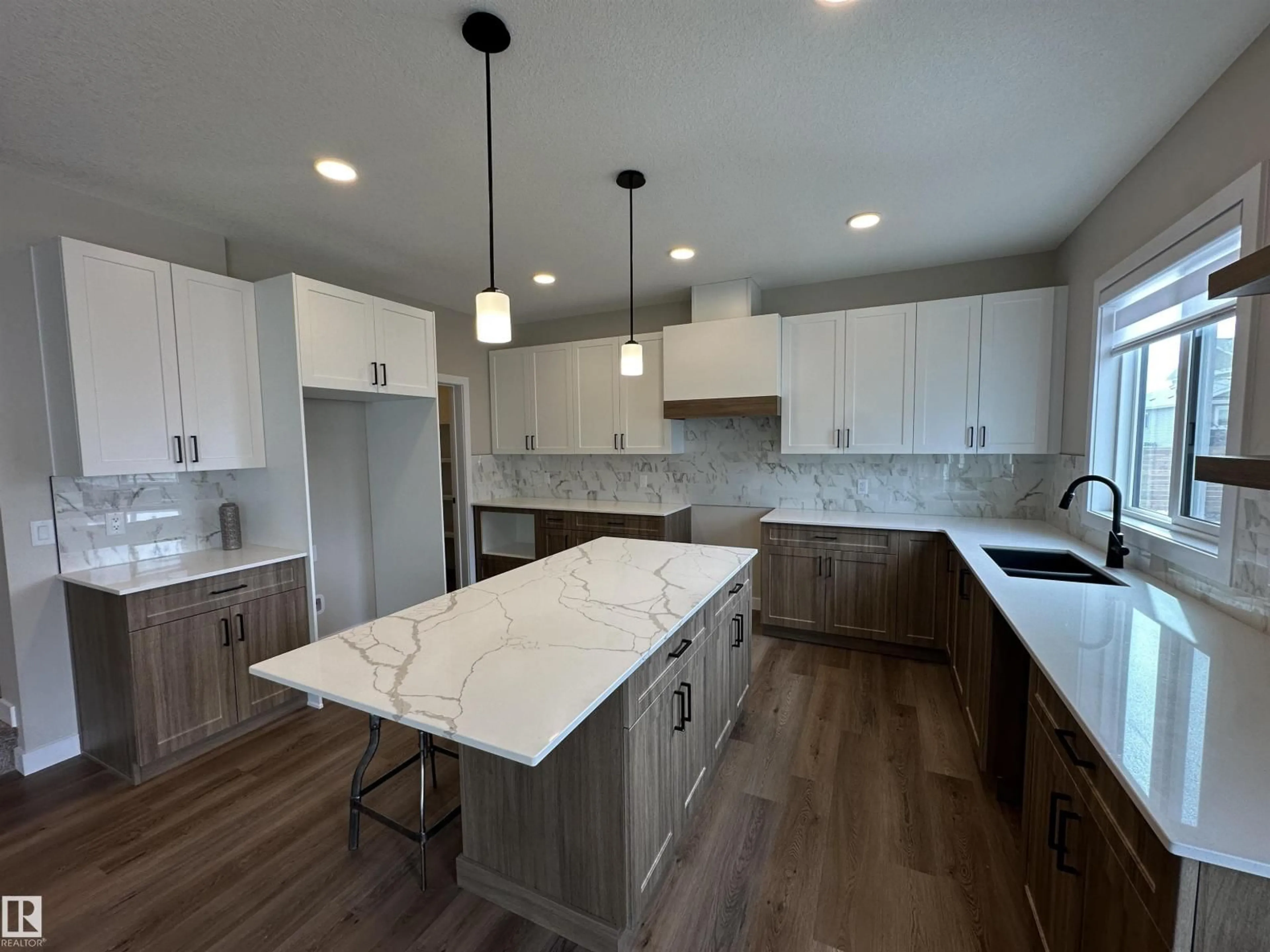 Open concept kitchen, unknown for 227 RAVINE DR, Devon Alberta T9G0M2