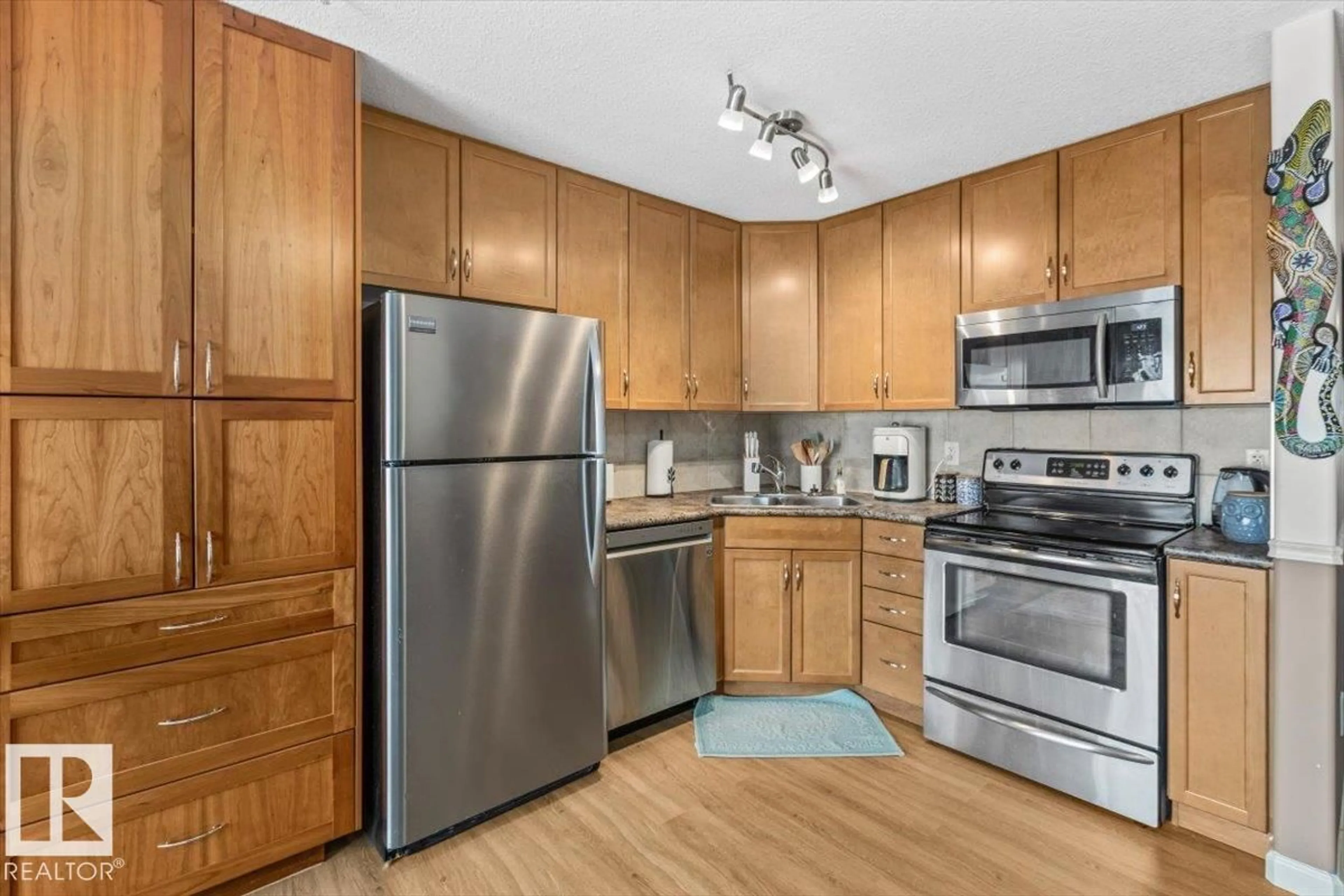 Standard kitchen, wood/laminate floor for #106 - 1204 156 ST, Edmonton Alberta T6R0R6
