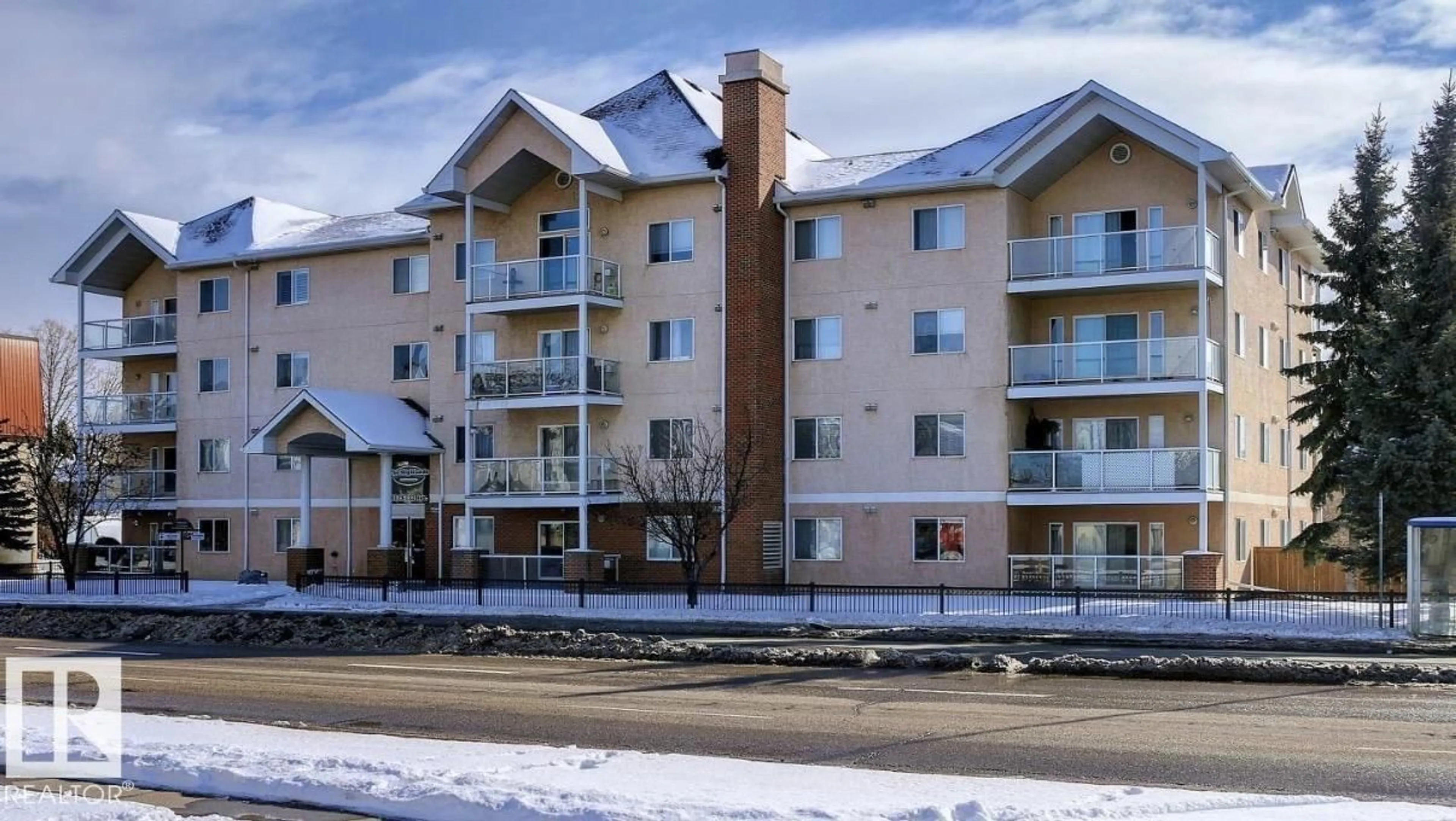 Patio, unknown for #104 - 8119 112 AV, Edmonton Alberta T5B0G1