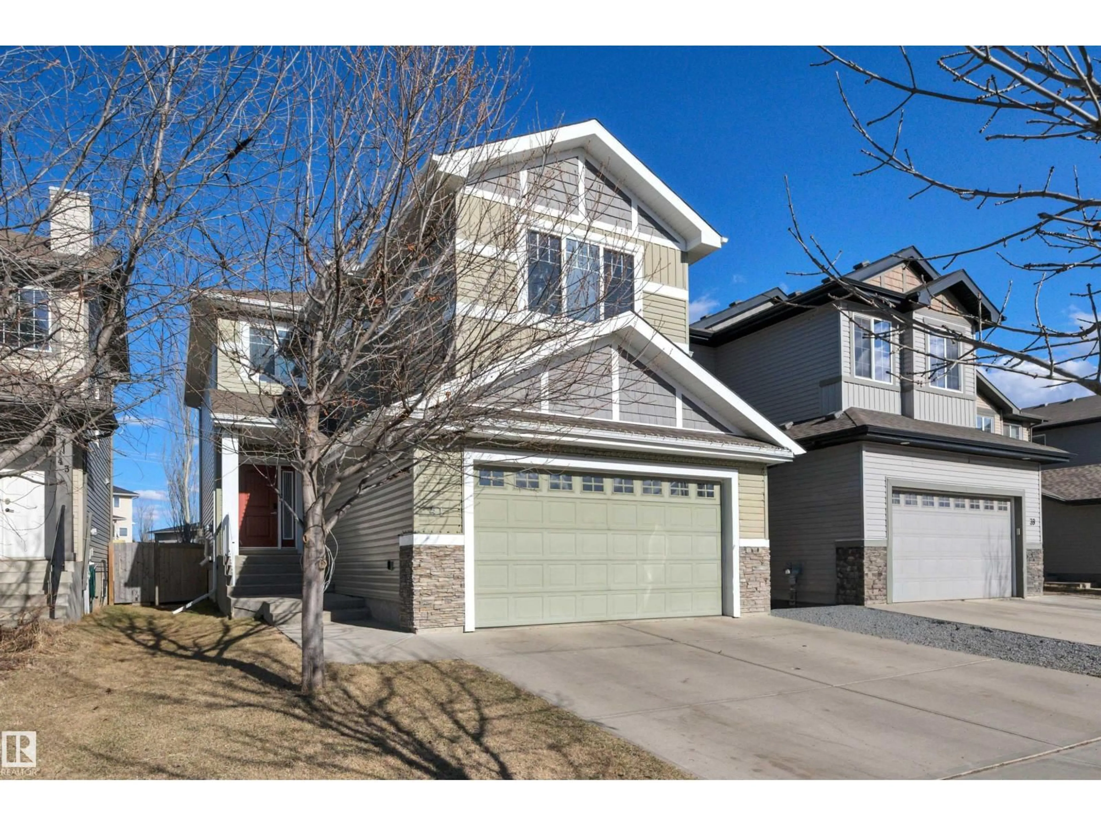 Home with vinyl exterior material, street for 41 SUTHERLAND ST, Leduc Alberta T9E8R6