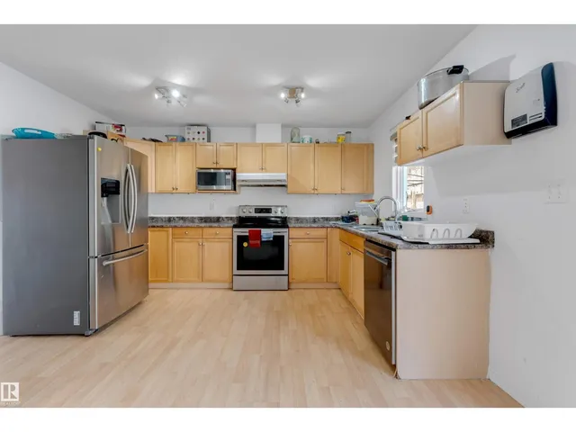 48 - 2503 24 ST NW, Edmonton 5