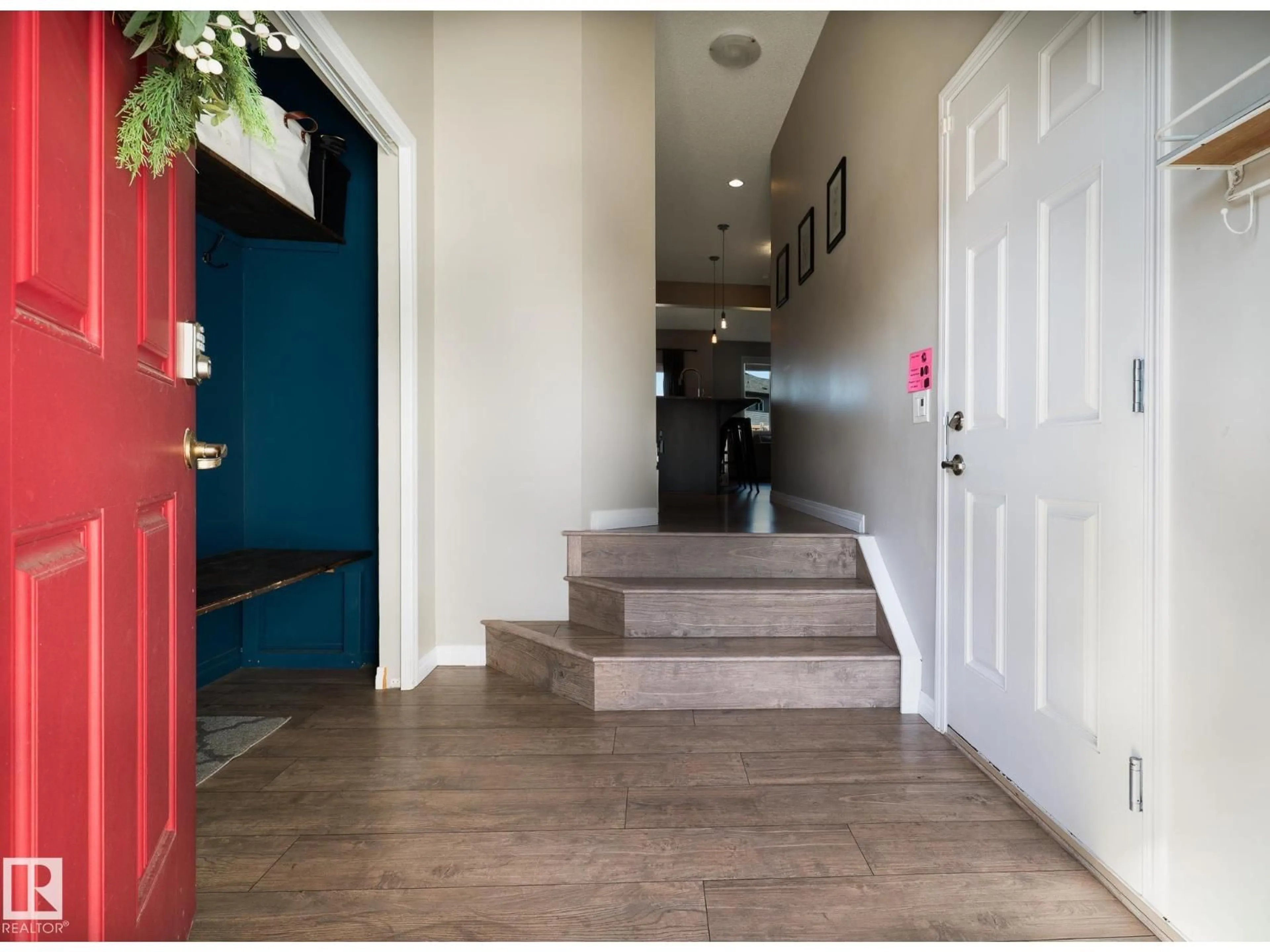 Indoor foyer for 1245 MCCONACHIE BV, Edmonton Alberta T5Y3T3