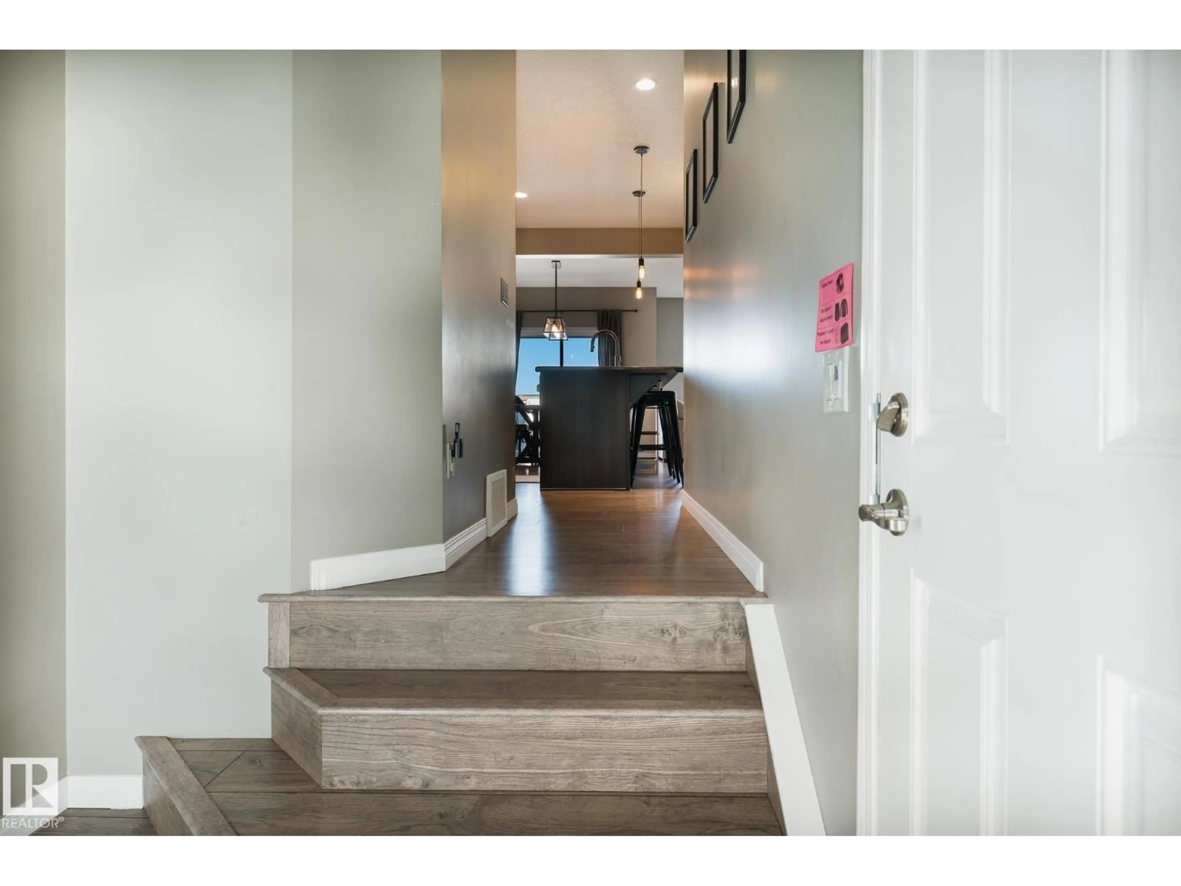 Indoor entryway for 1245 MCCONACHIE BV, Edmonton Alberta T5Y3T3