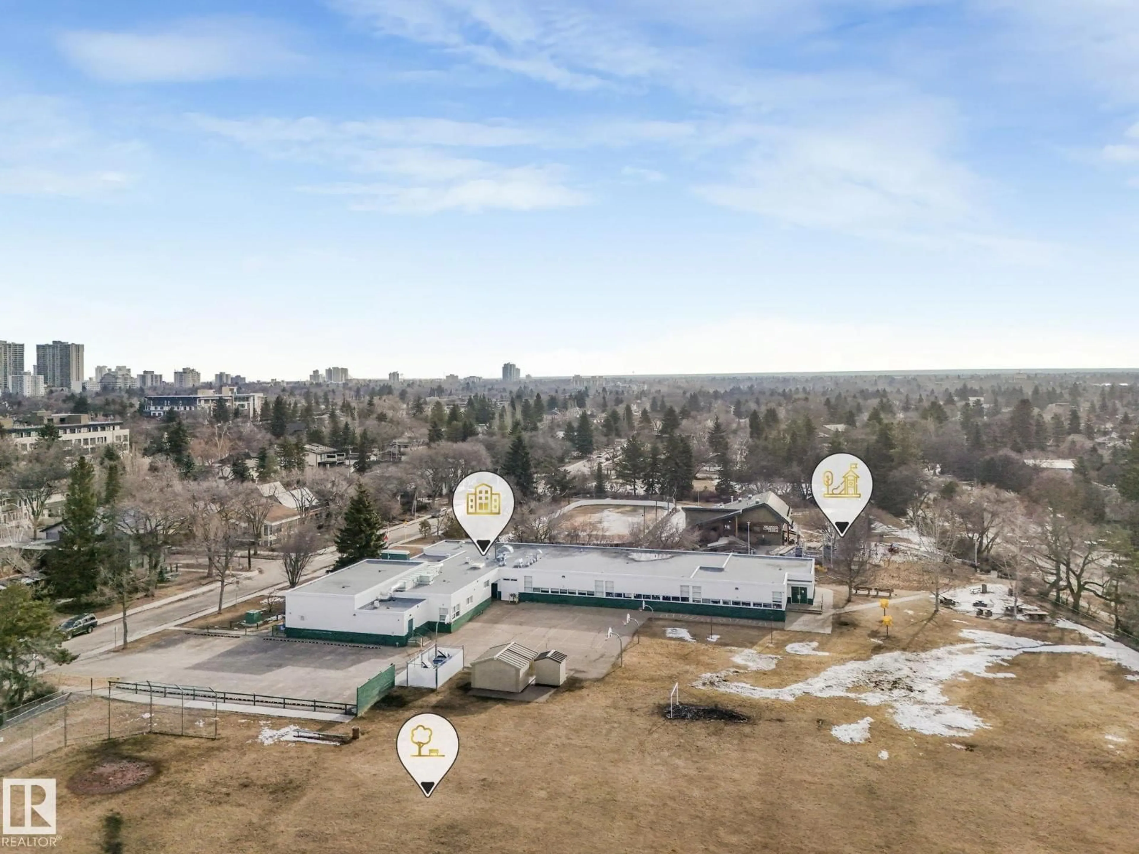 A pic from outside/outdoor area/front of a property/back of a property/a pic from drone, unknown for 11643 76 AV, Edmonton Alberta T6G0K9
