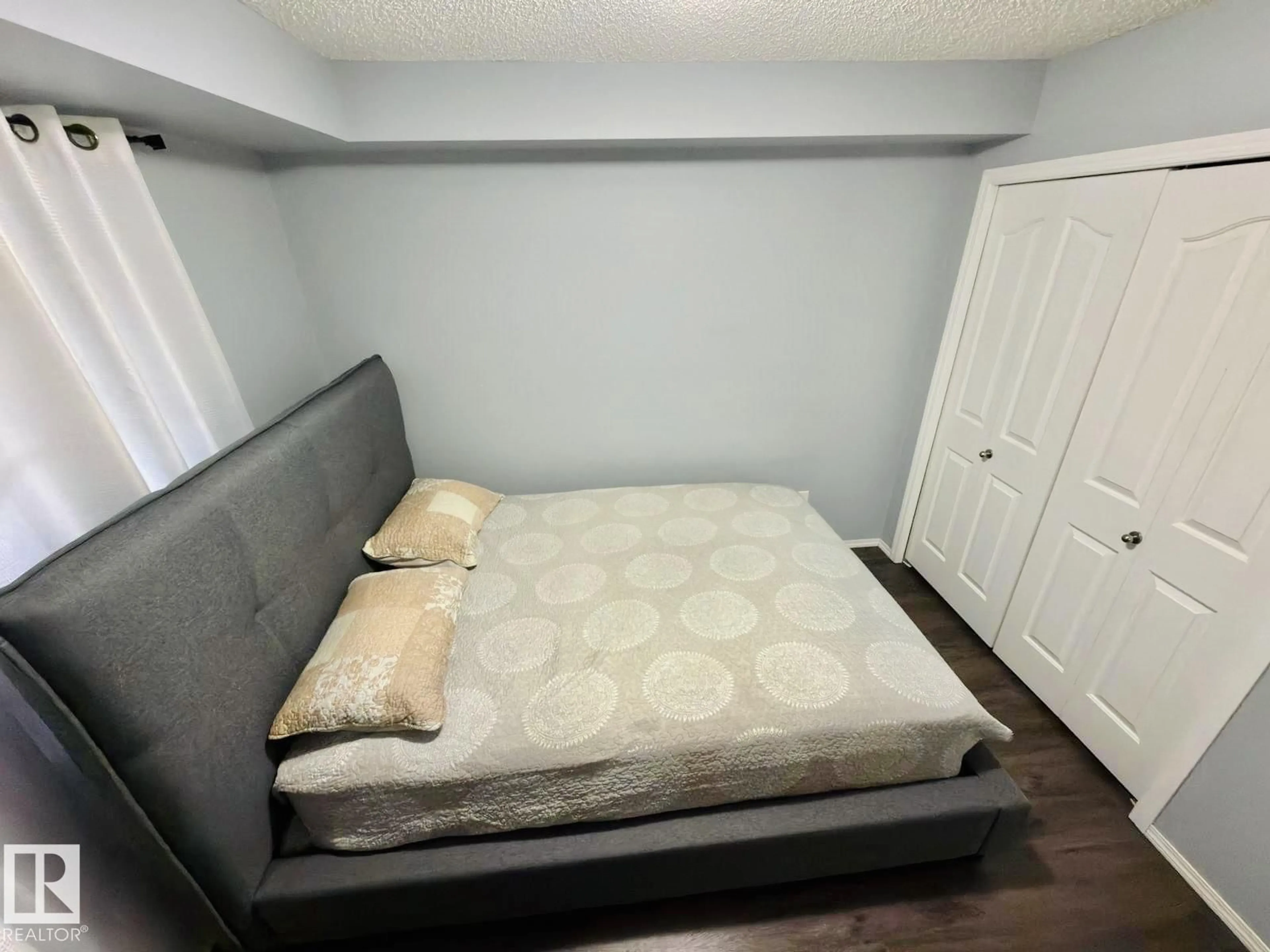 A pic of a room for 270 - 122 MCCONACHIE DR, Edmonton Alberta T5Y0K8