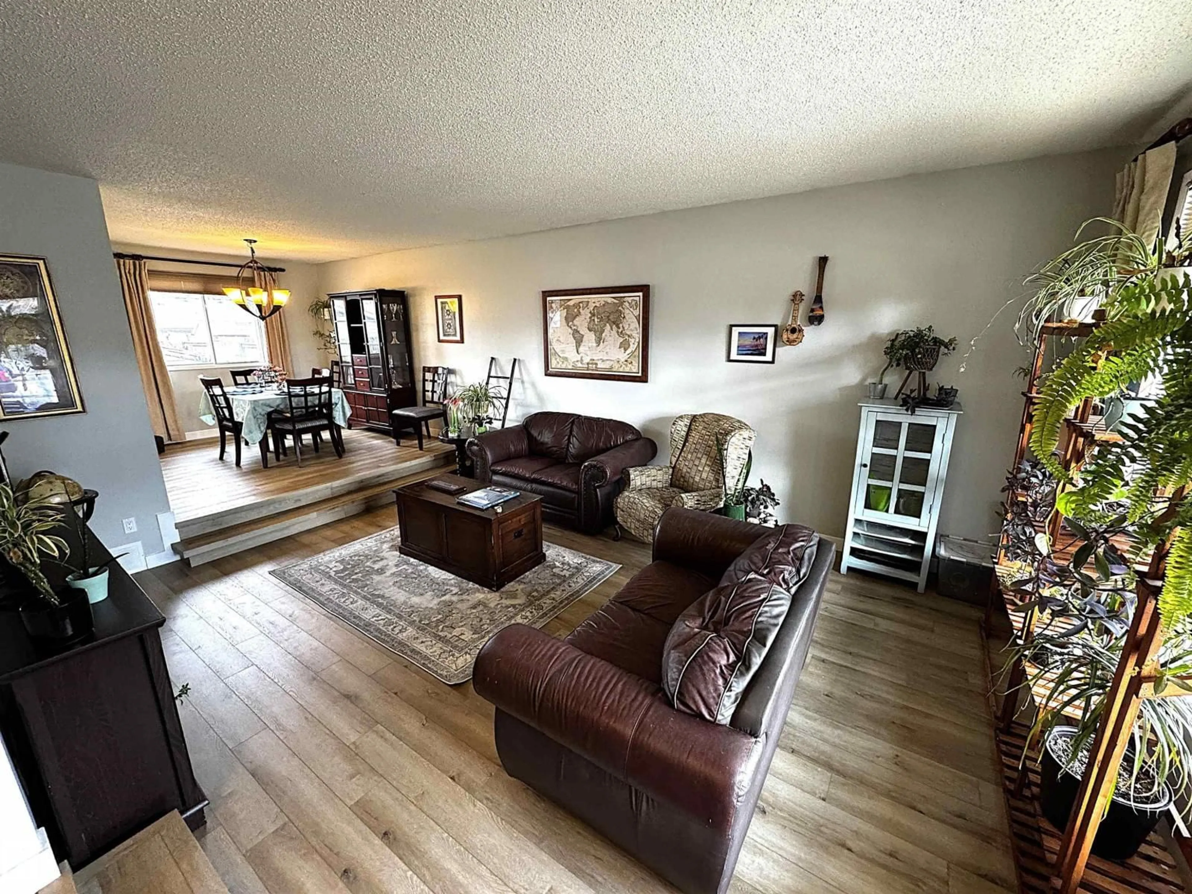 Living room with furniture, unknown for 10 MEDHURST CR, Sherwood Park Alberta T8A3T6