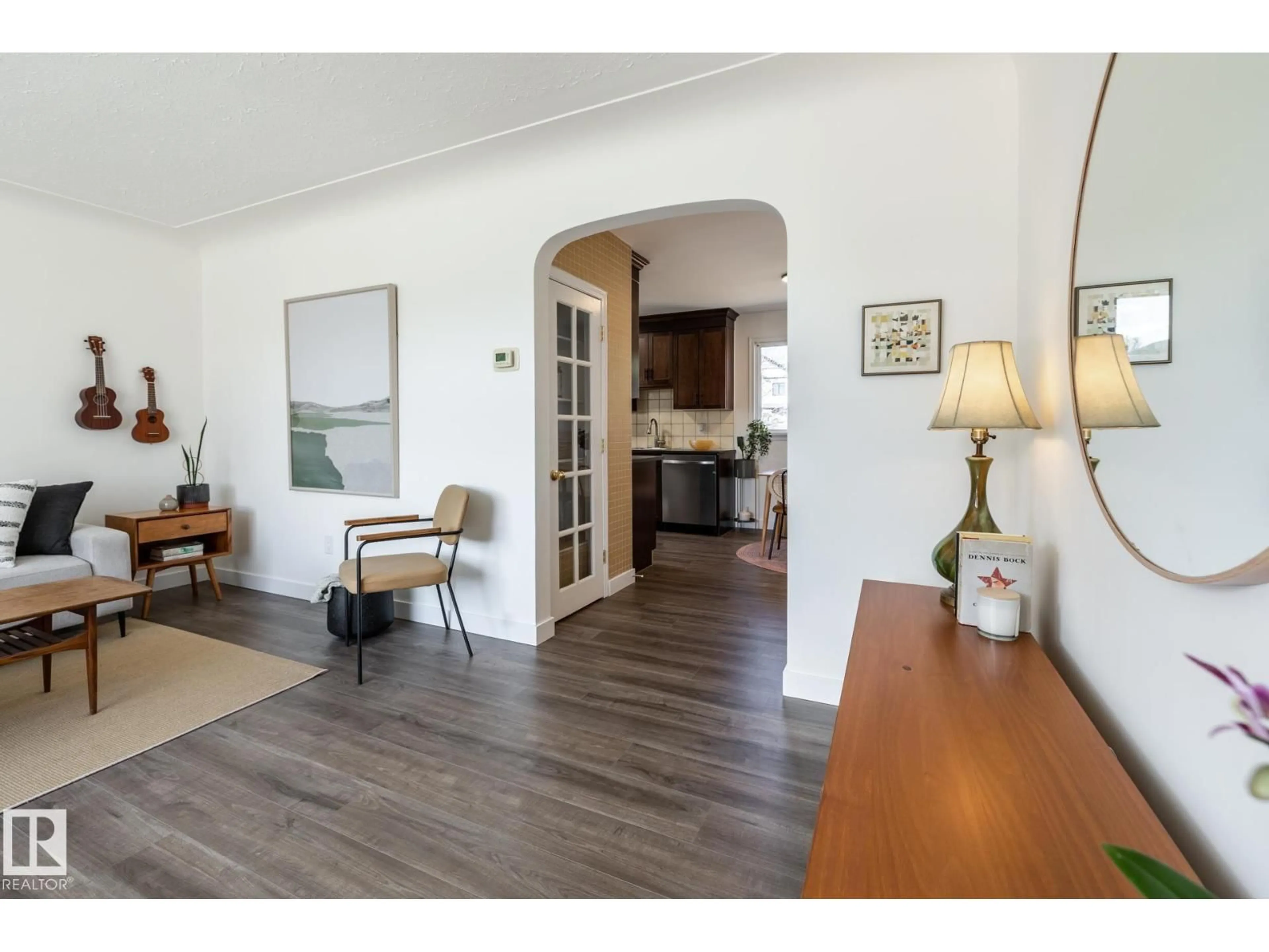 Indoor entryway for NW - 10930 131 ST, Edmonton Alberta T5M1B4