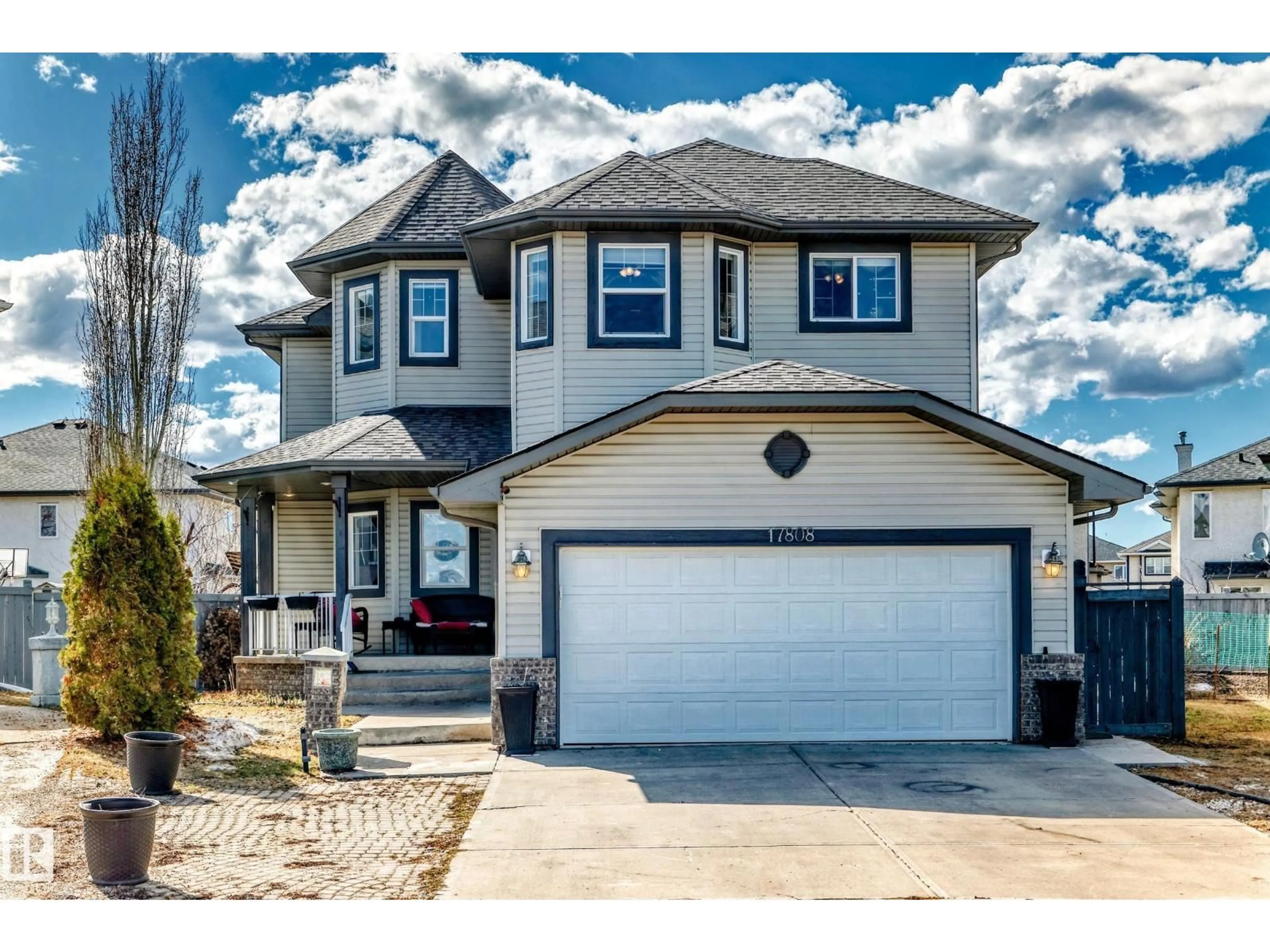 Home with vinyl exterior material, street for NW - 17808 109 ST, Edmonton Alberta T5X6H6