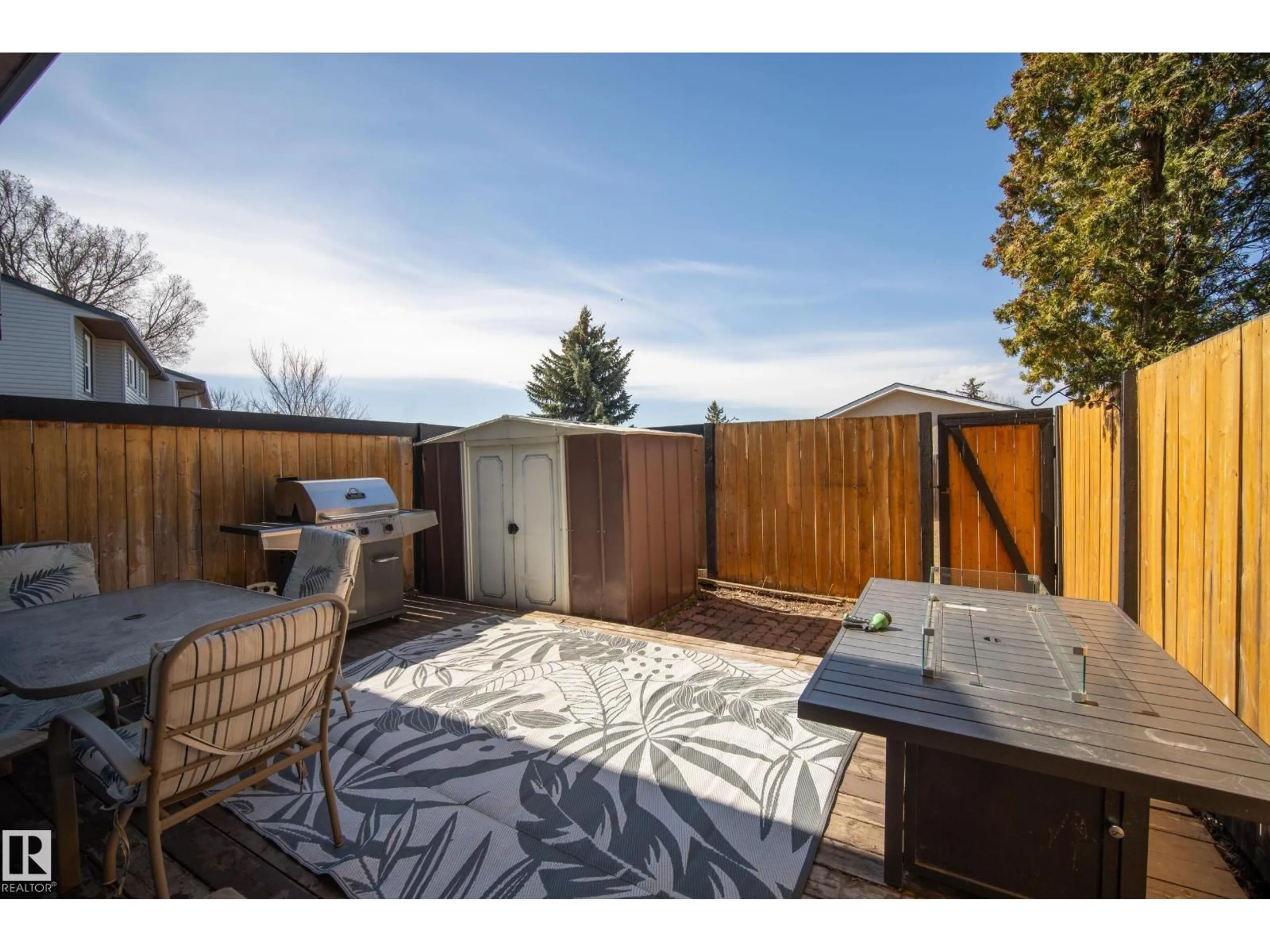 Patio, unknown for NW - 13876 24 ST, Edmonton Alberta T5Y1B6