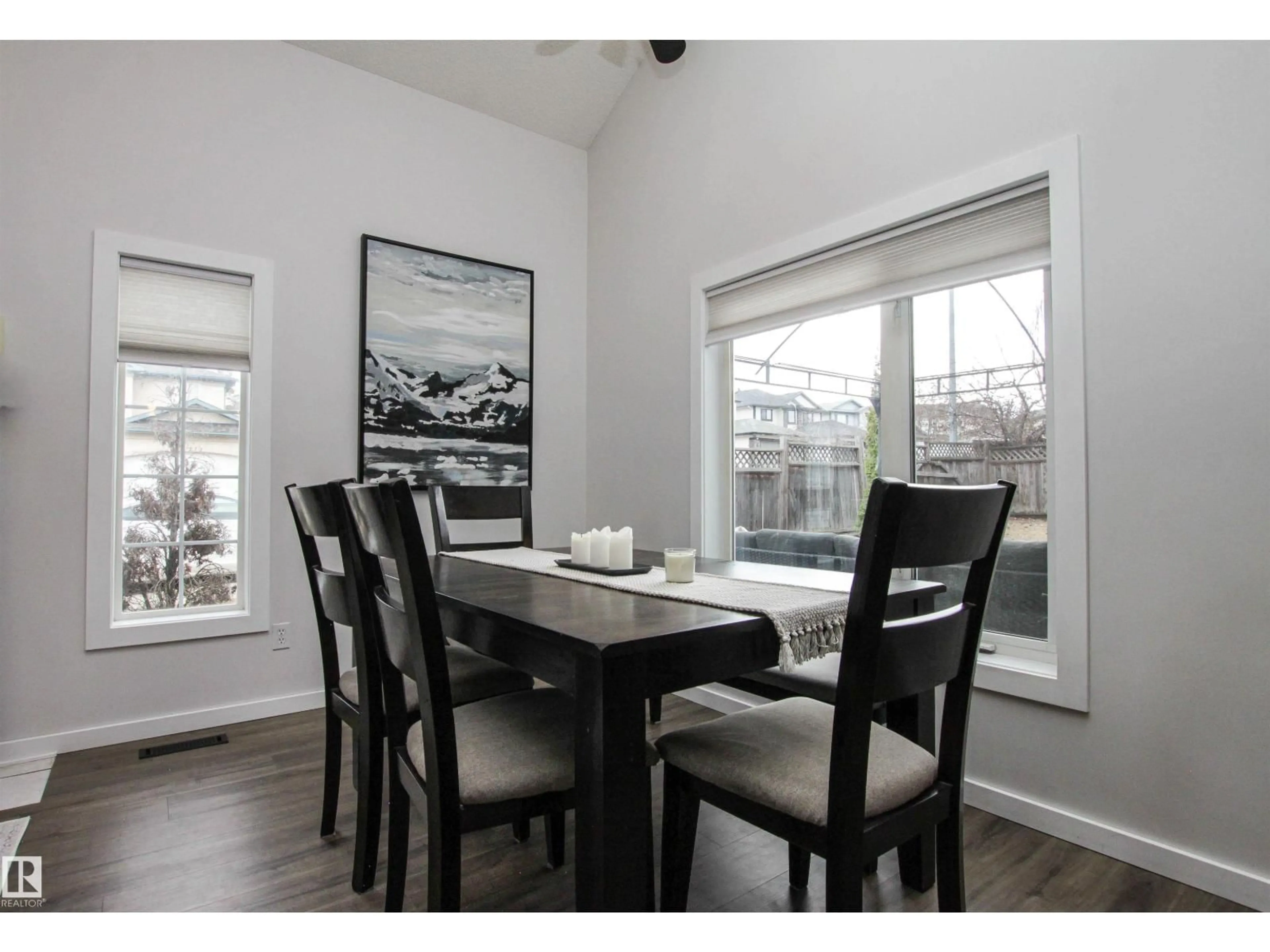Dining room, wood/laminate floor for 283 LILAC, Sherwood Park Alberta T8H1Z2