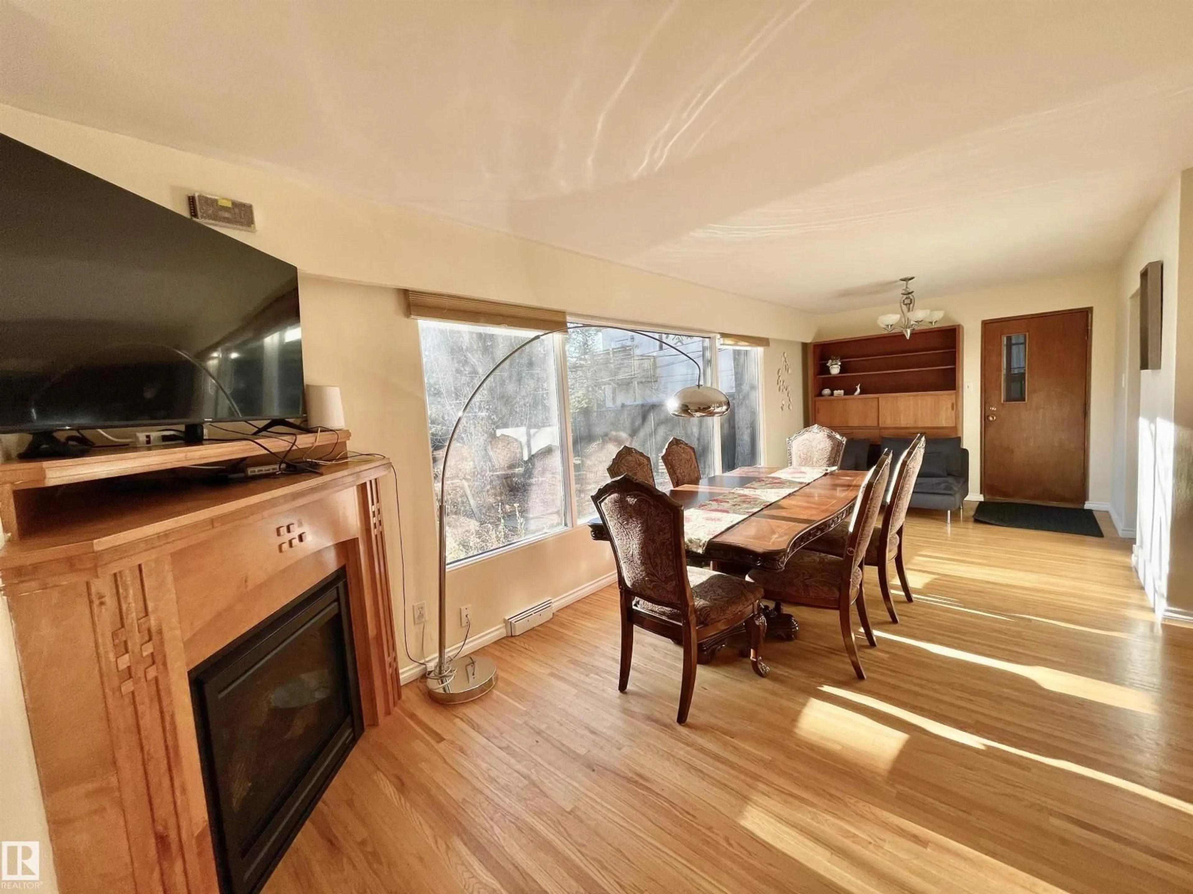 Unknown for 11681 72 AV, Edmonton Alberta T6G0B9