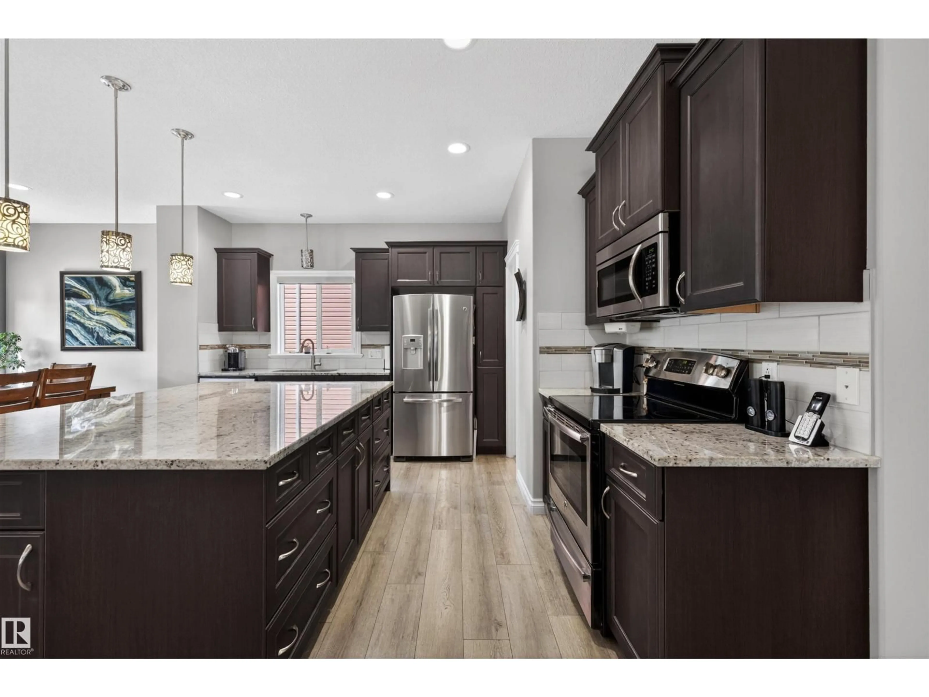 Open concept kitchen, unknown for 3353 HILTON CR, Edmonton Alberta T6M0N5