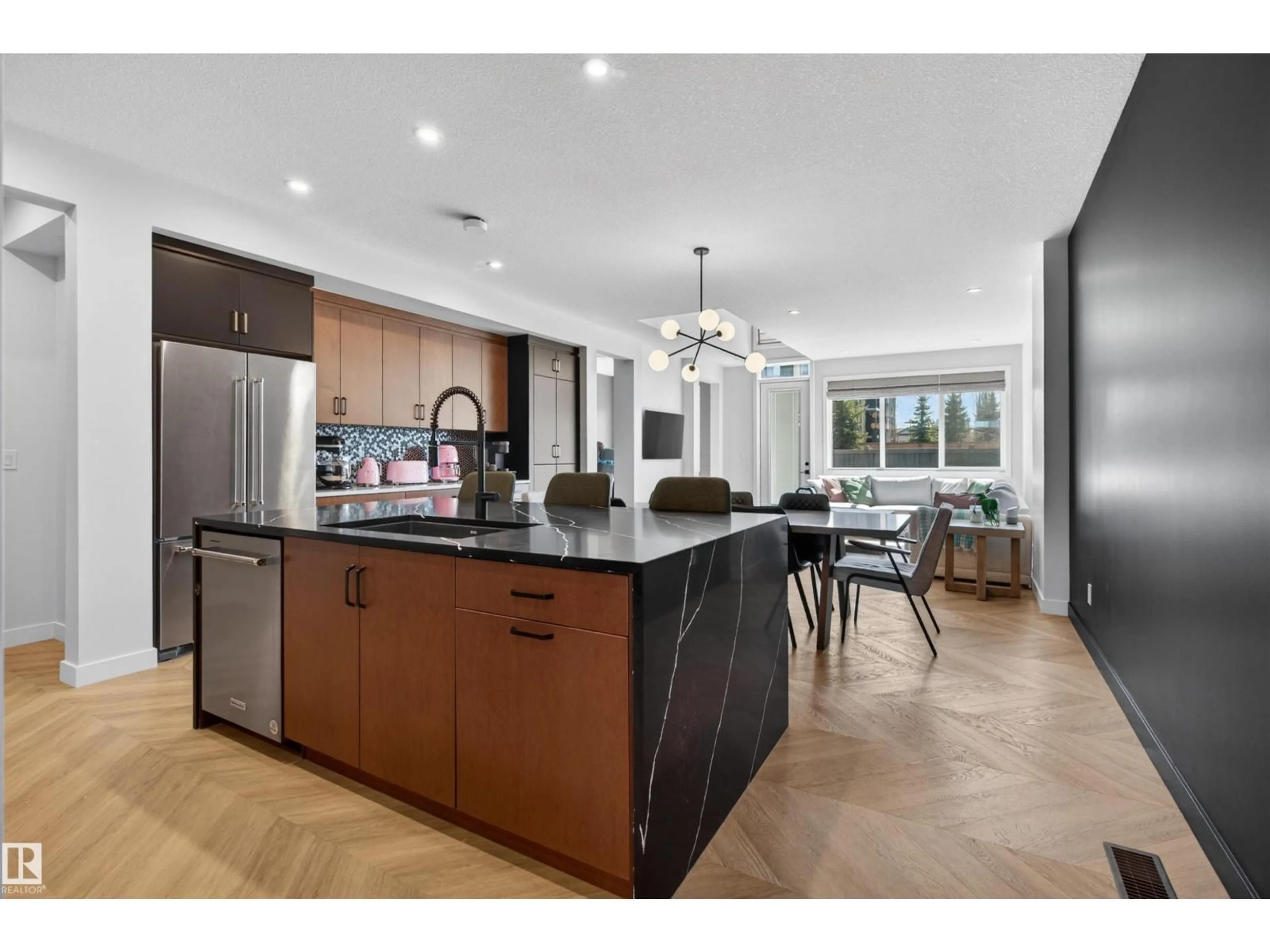 Open concept kitchen, ceramic/tile floor for 9 NETTLE CR, St. Albert Alberta T8N7Z8