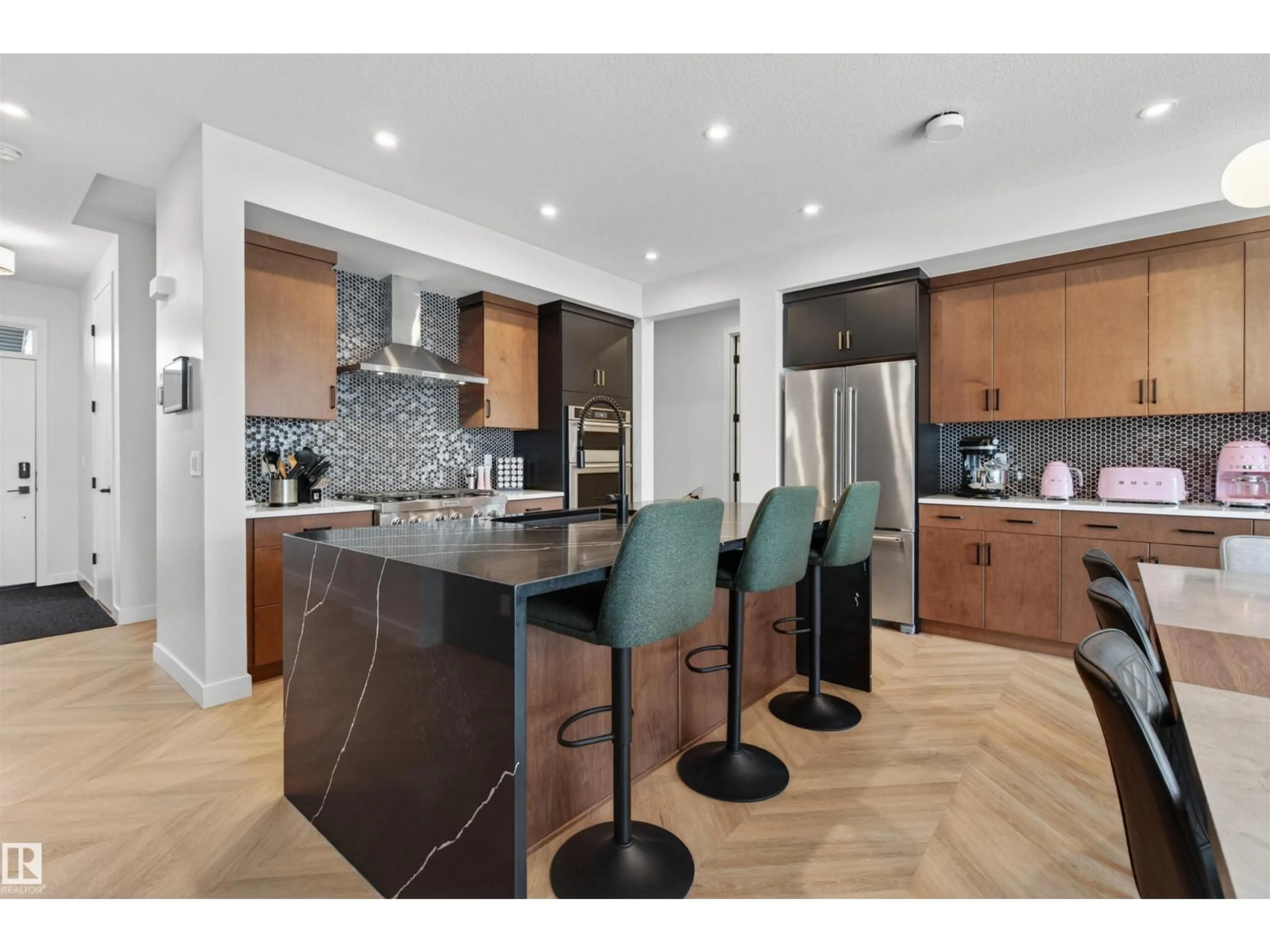 Open concept kitchen, unknown for 9 NETTLE CR, St. Albert Alberta T8N7Z8