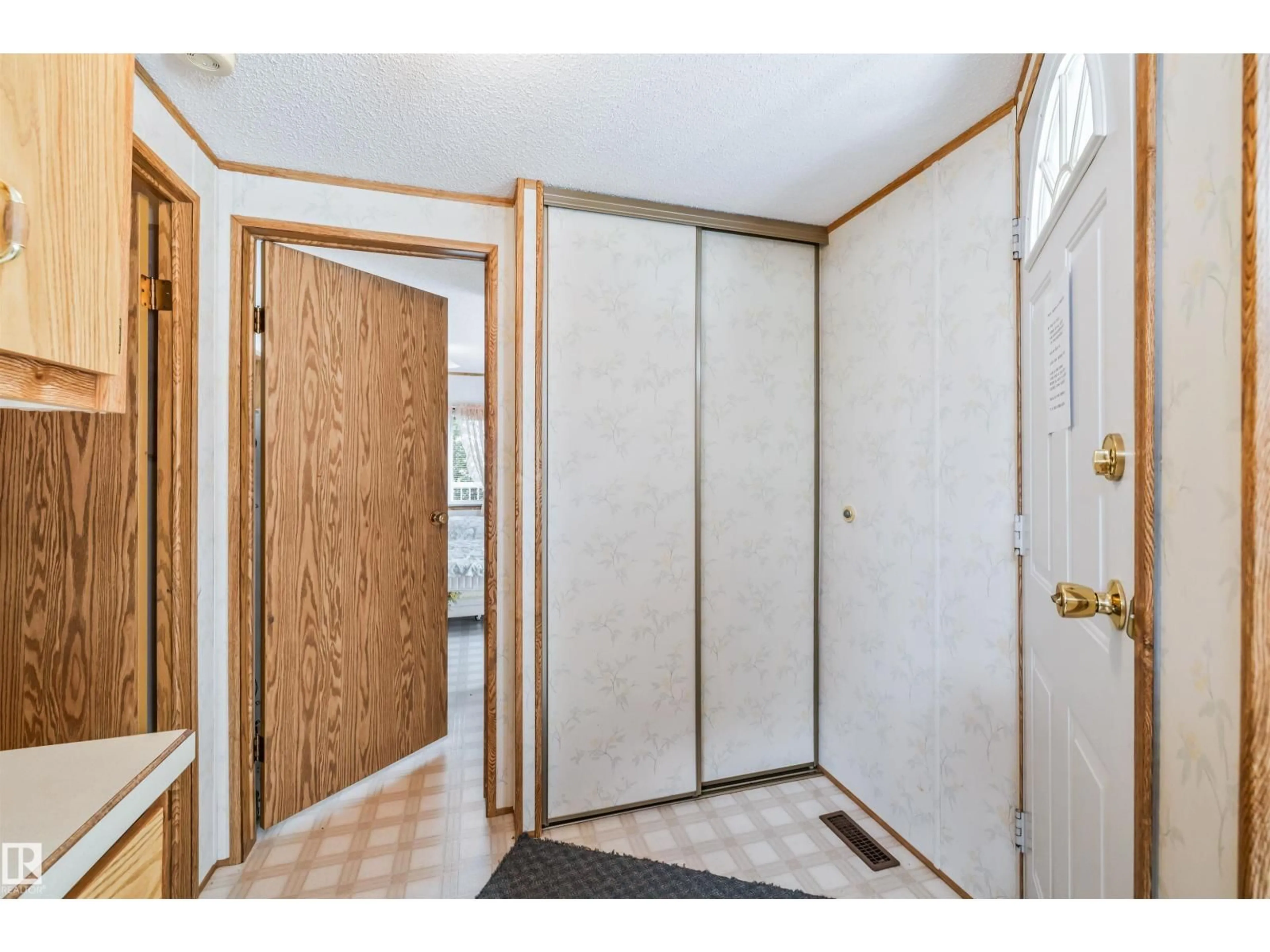 Unknown for 59316 RANGE RD 54, Rural Barrhead County Alberta T7N1N3