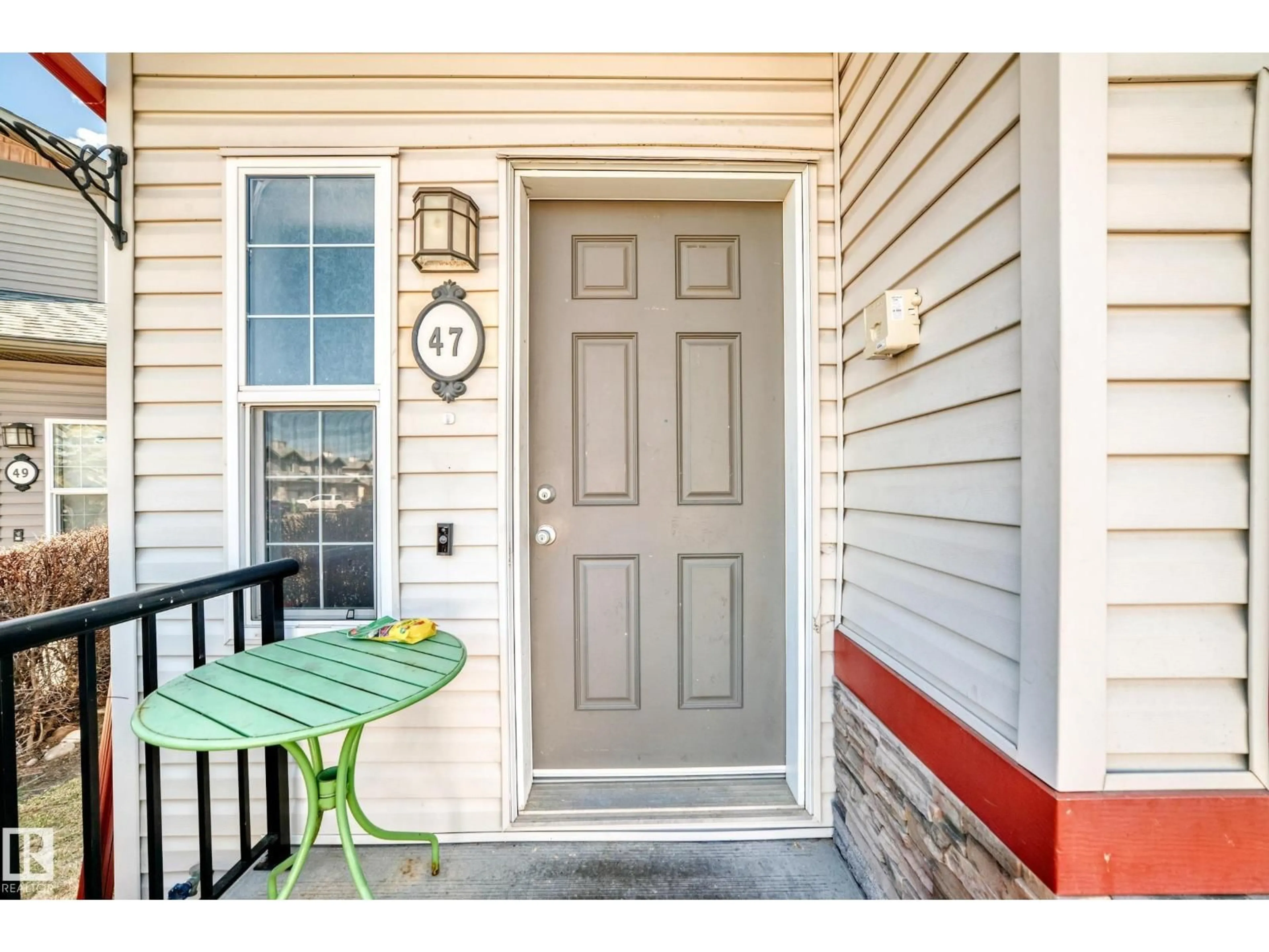 Indoor entryway for 15 - 47 WOODSMERE CL, Fort Saskatchewan Alberta T8L4S2