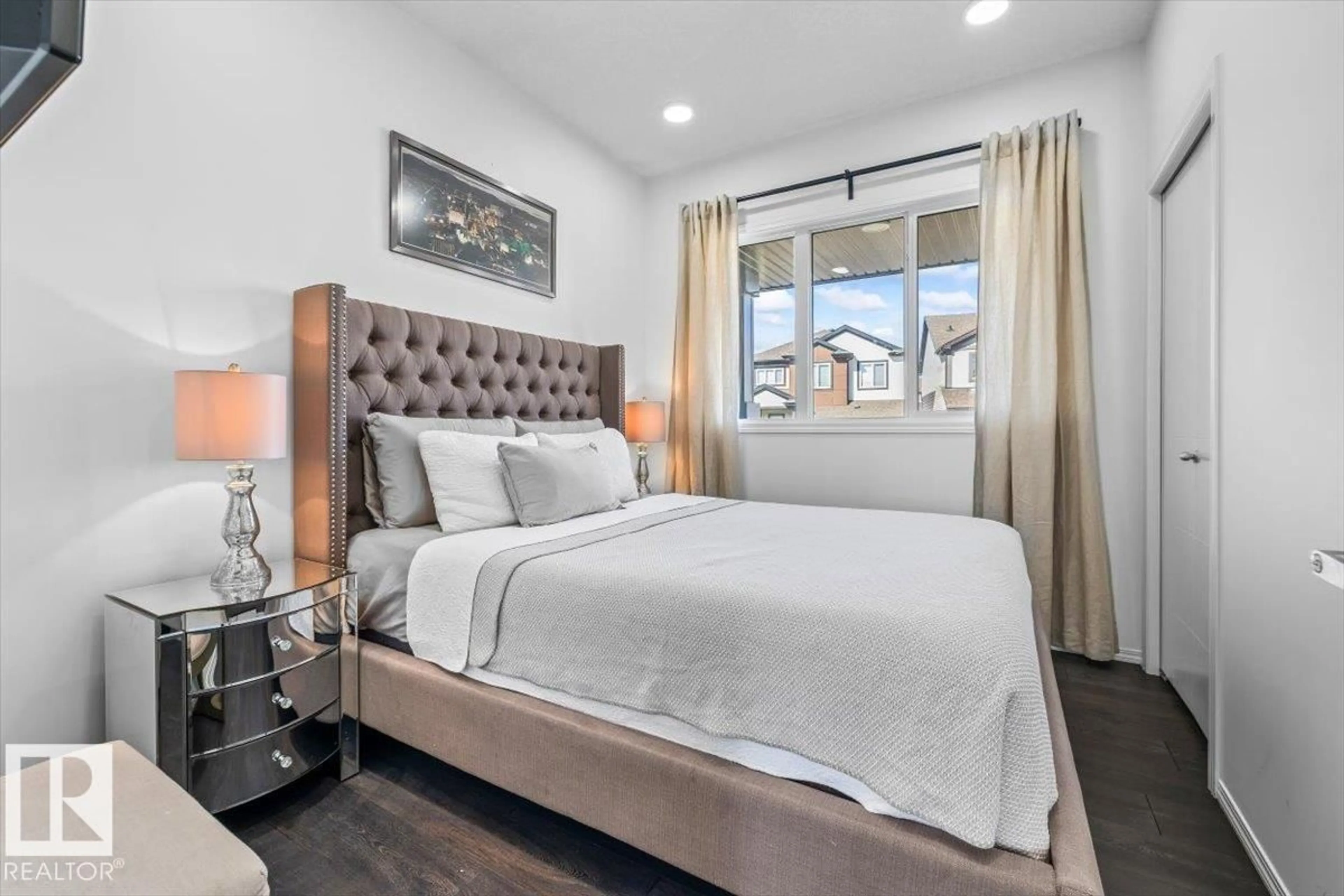 Bedroom with bed, unknown for SW - 915 177 ST, Edmonton Alberta T6W2X2