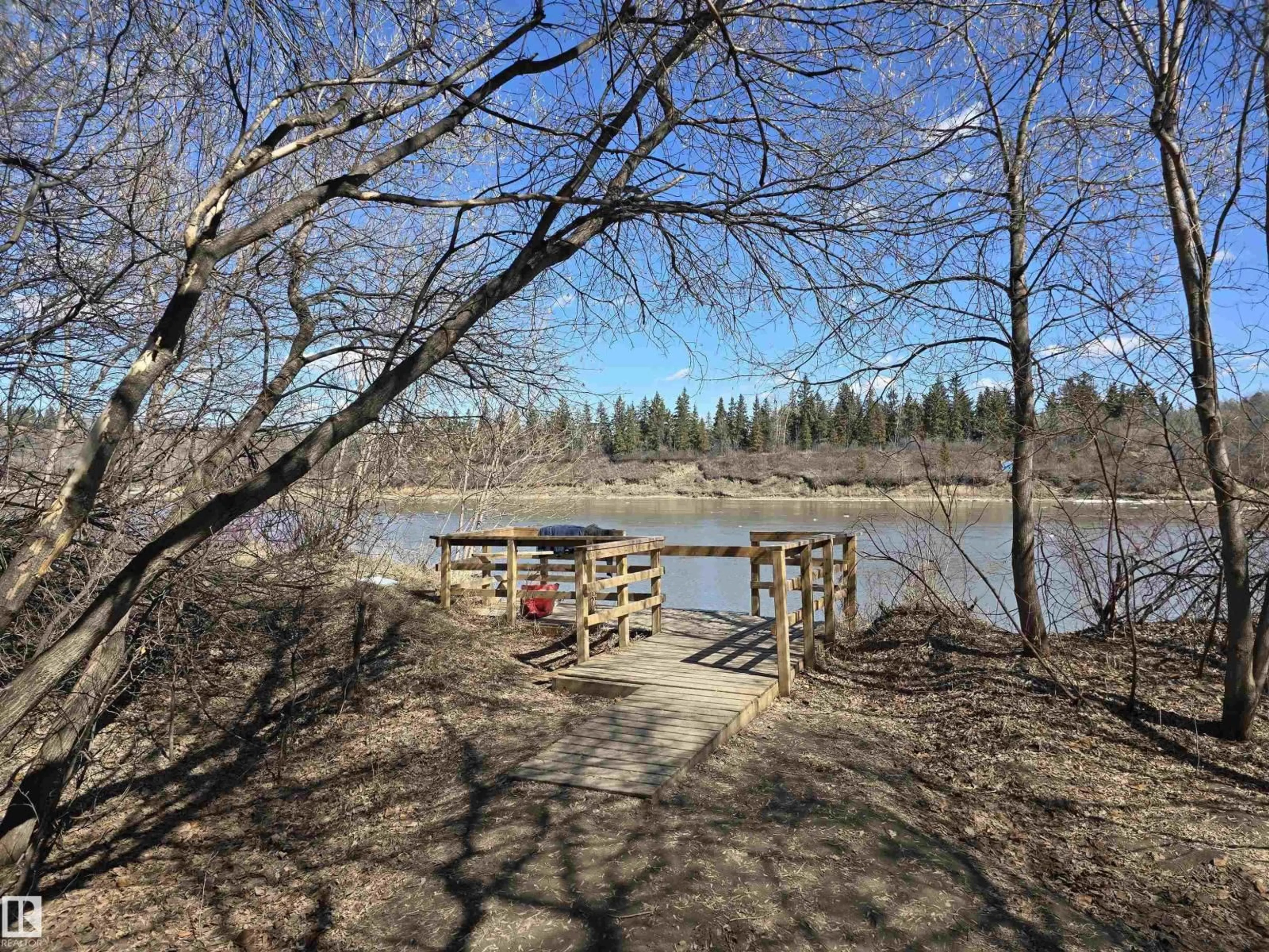 Patio, water/lake/river/ocean view for 10282 87 ST, Edmonton Alberta T5H1N6