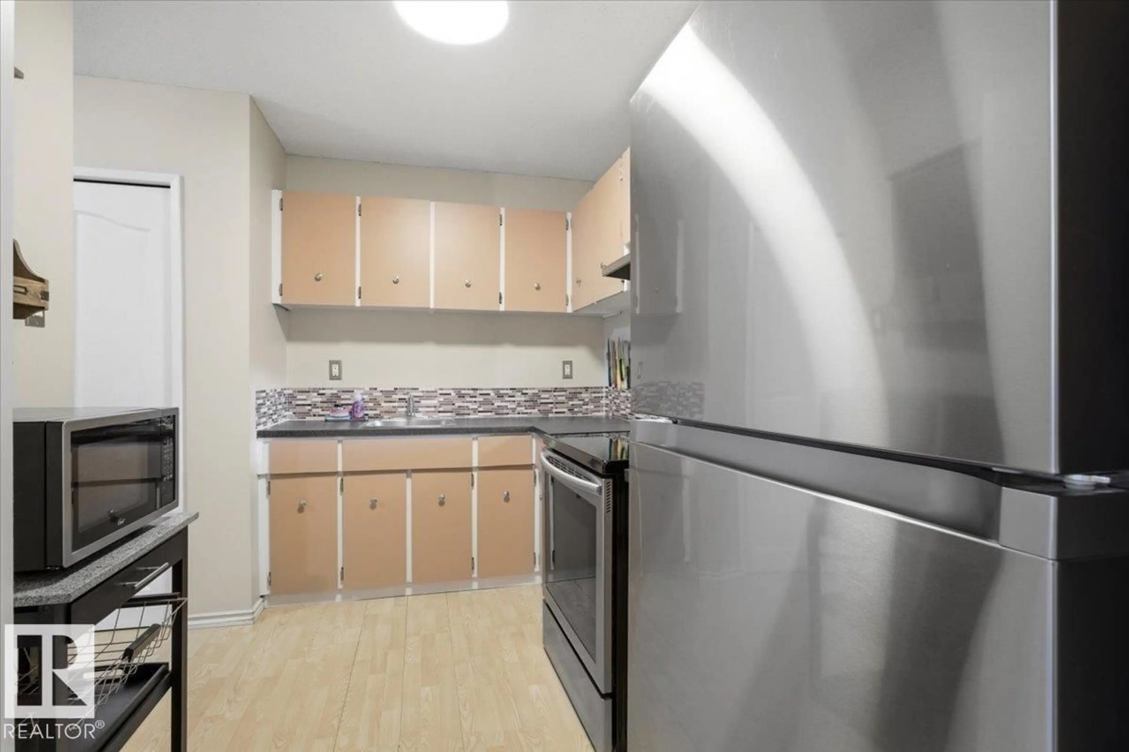 Standard kitchen, unknown for #6 - 3803 76 ST, Edmonton Alberta T6K2P9