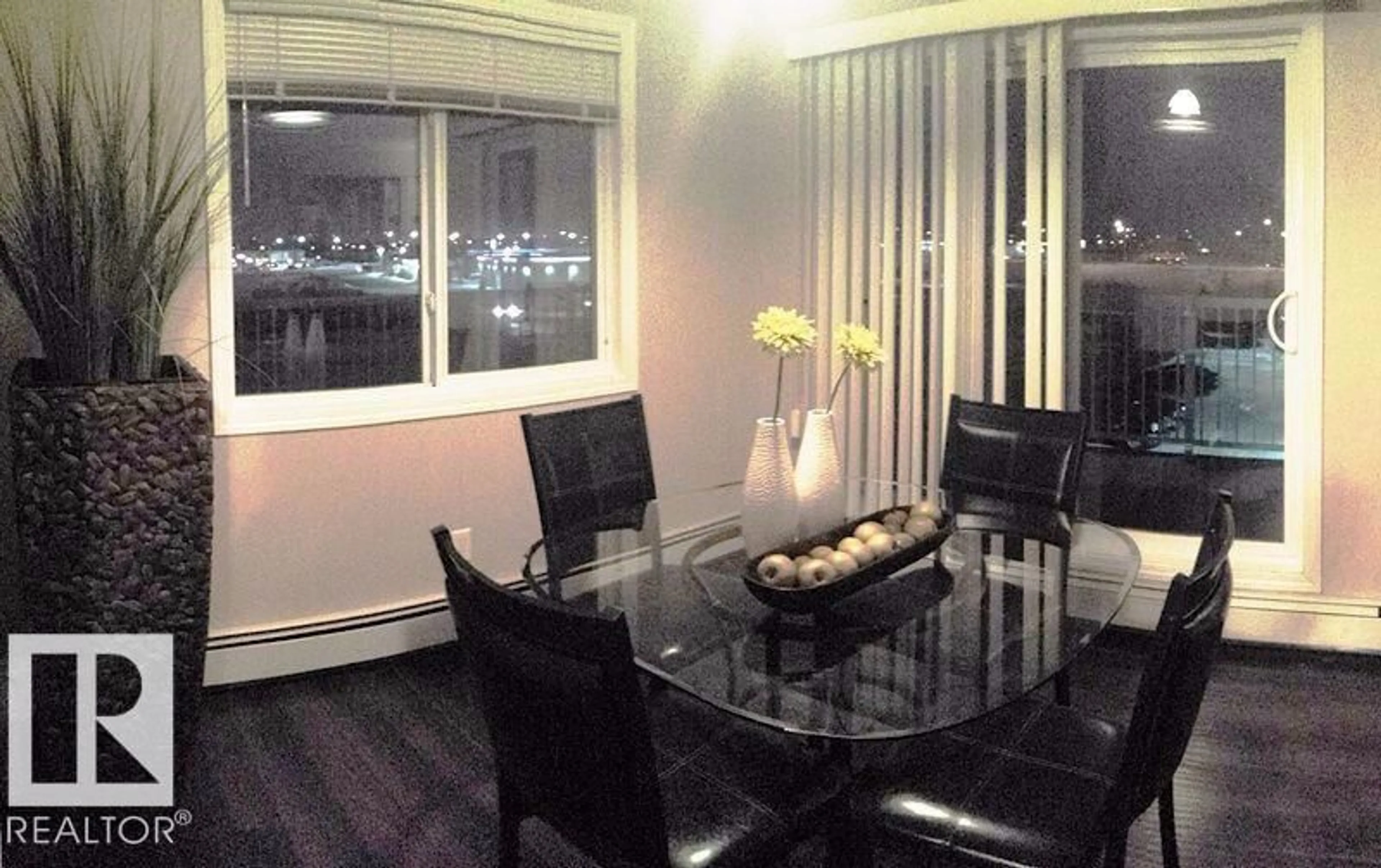 Dining room, wood/laminate floor for 345 WOODSMERE CL, Fort Saskatchewan Alberta T8L4N9