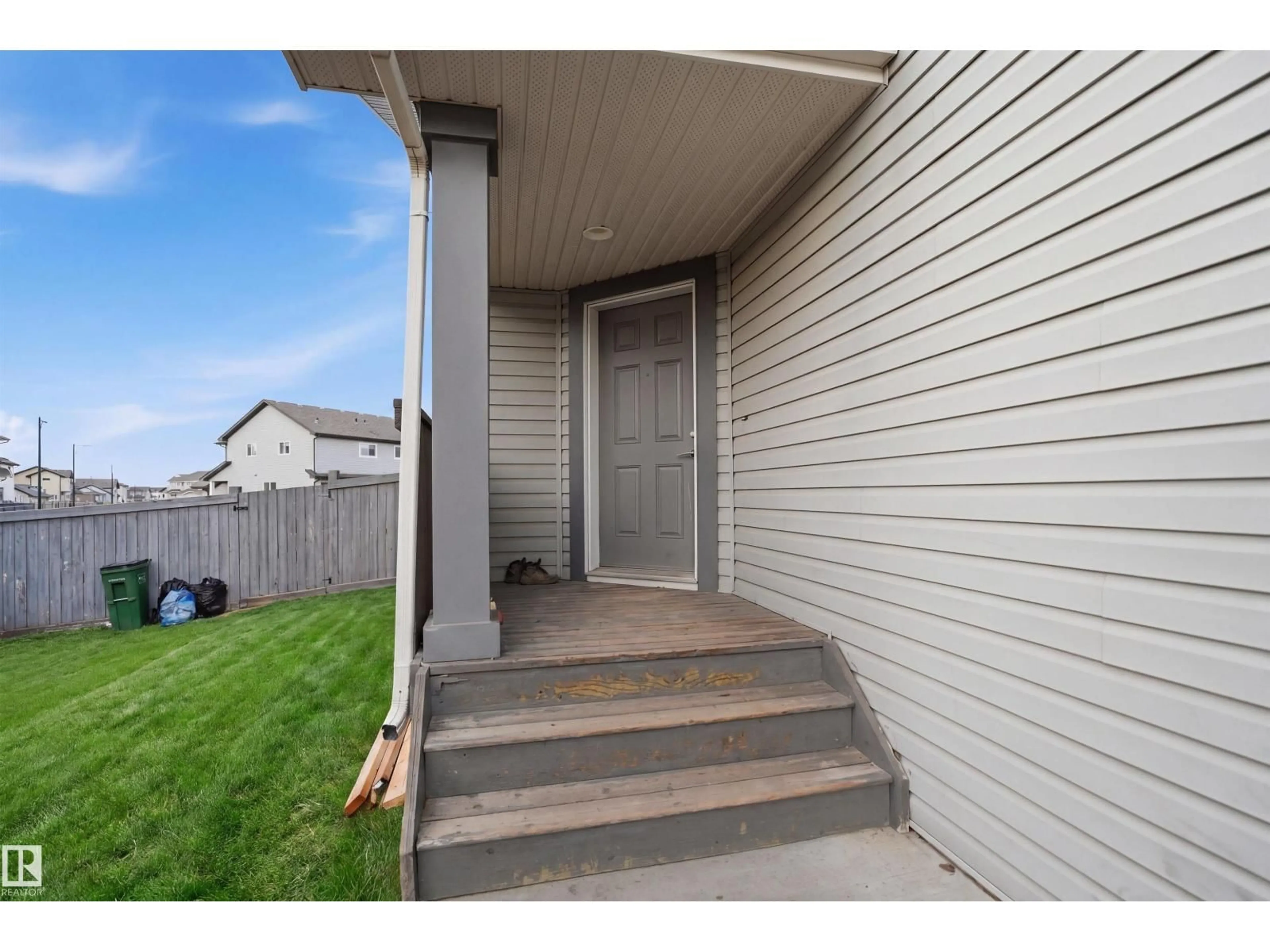 Unknown for 3545 11 ST, Edmonton Alberta T6T0J7