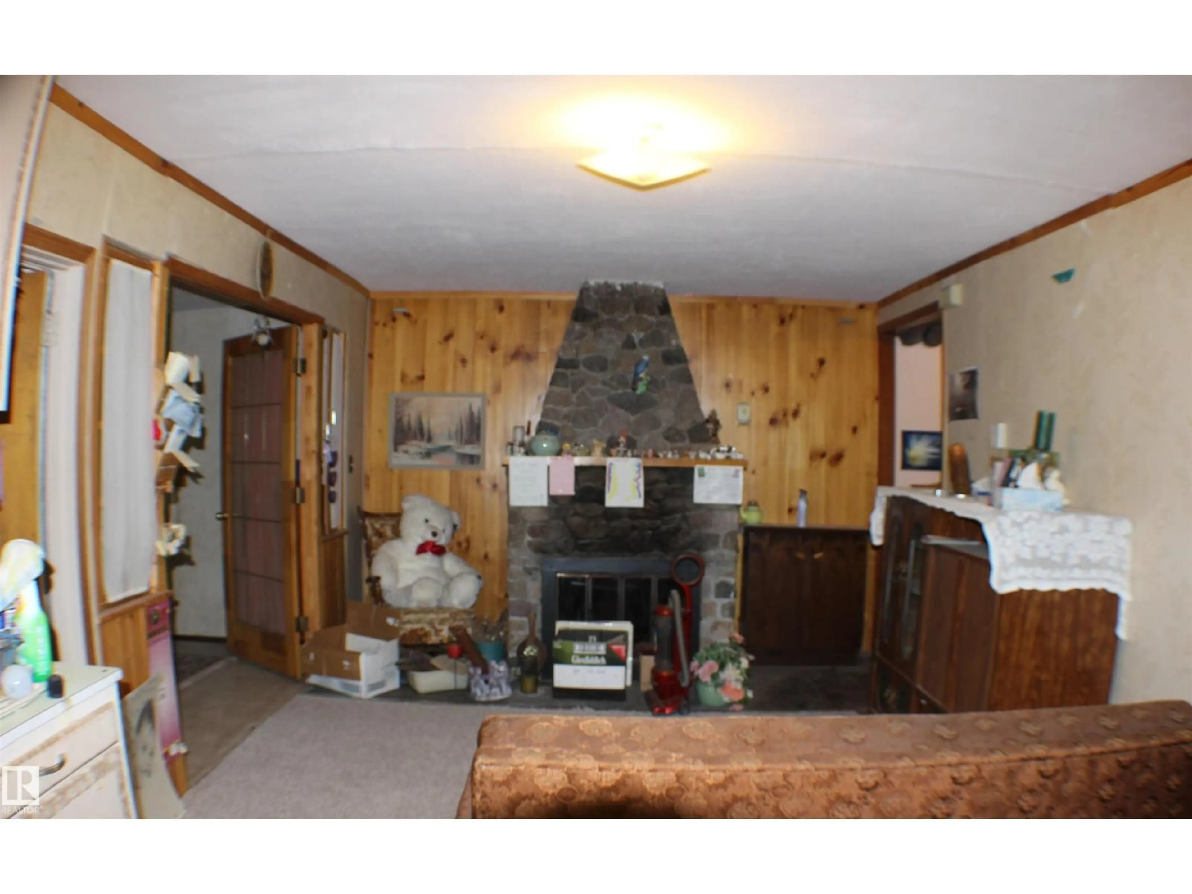 A pic of a room for 620 LAKESIDE PT, Rural Parkland County Alberta T7Z2T5