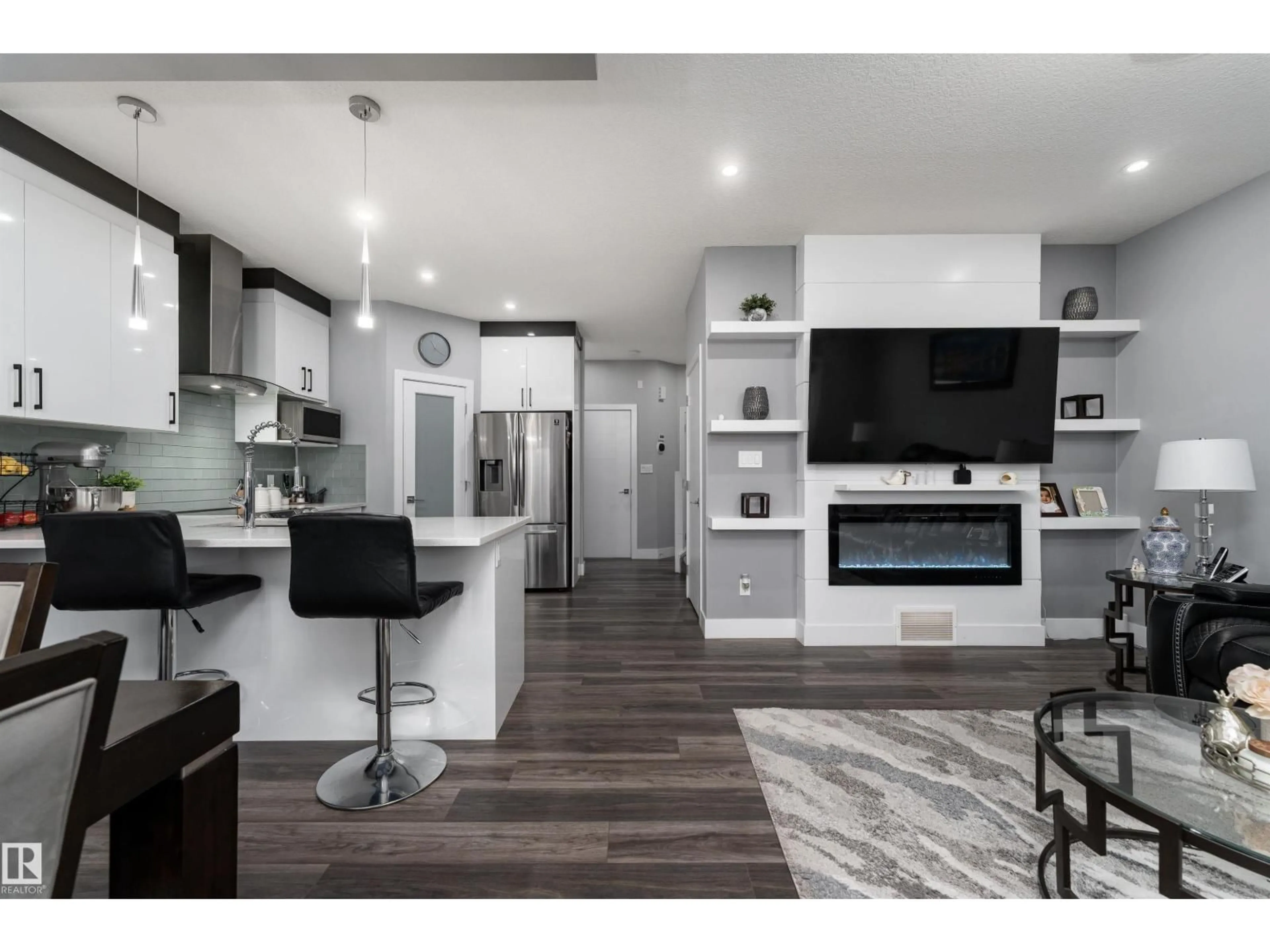 Open concept kitchen, unknown for 1613 ENRIGHT WY, Edmonton Alberta T6M0Z3