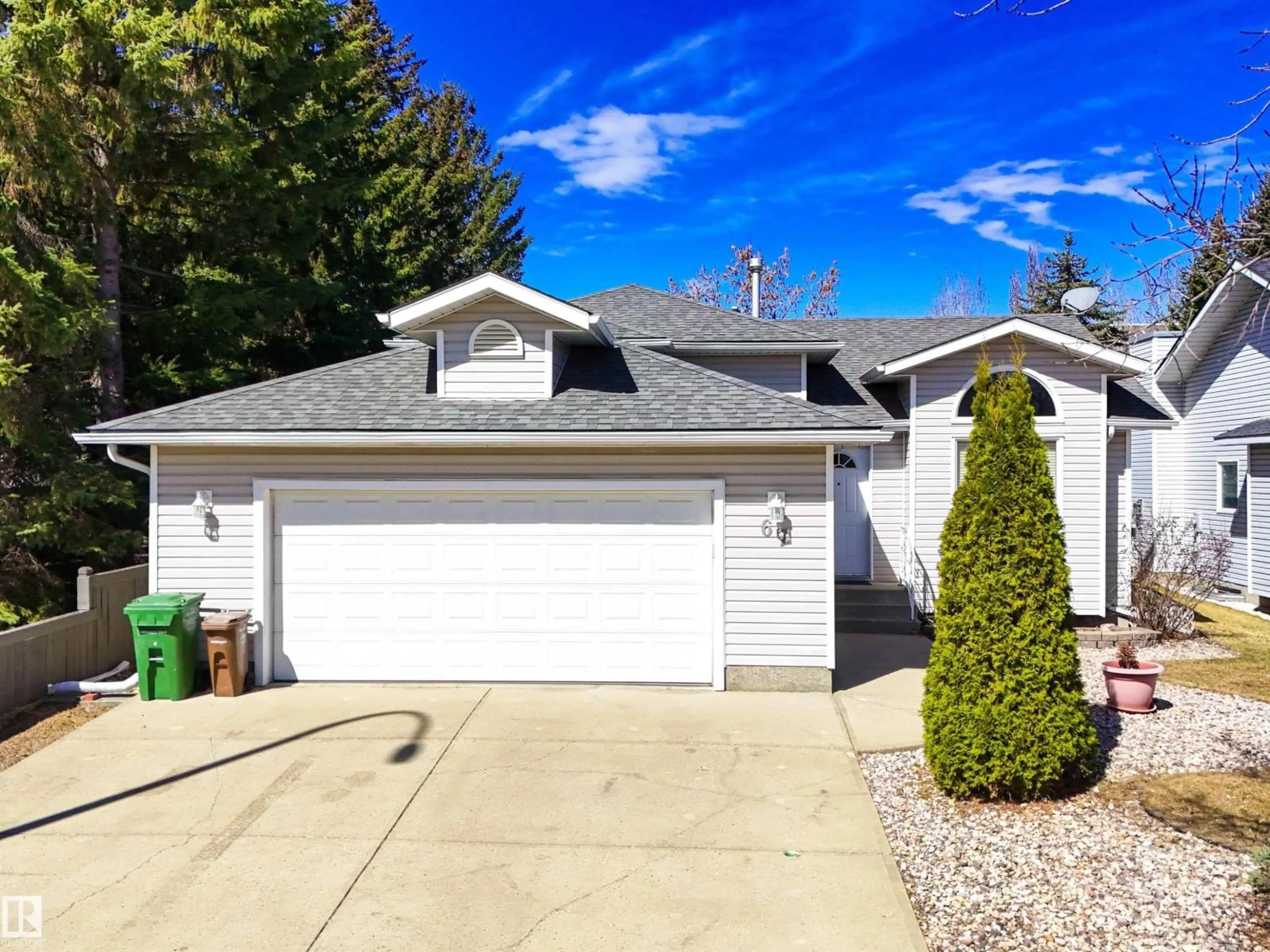 Home with vinyl exterior material, street for 67 ARCAND DR, St. Albert Alberta T8N5V8