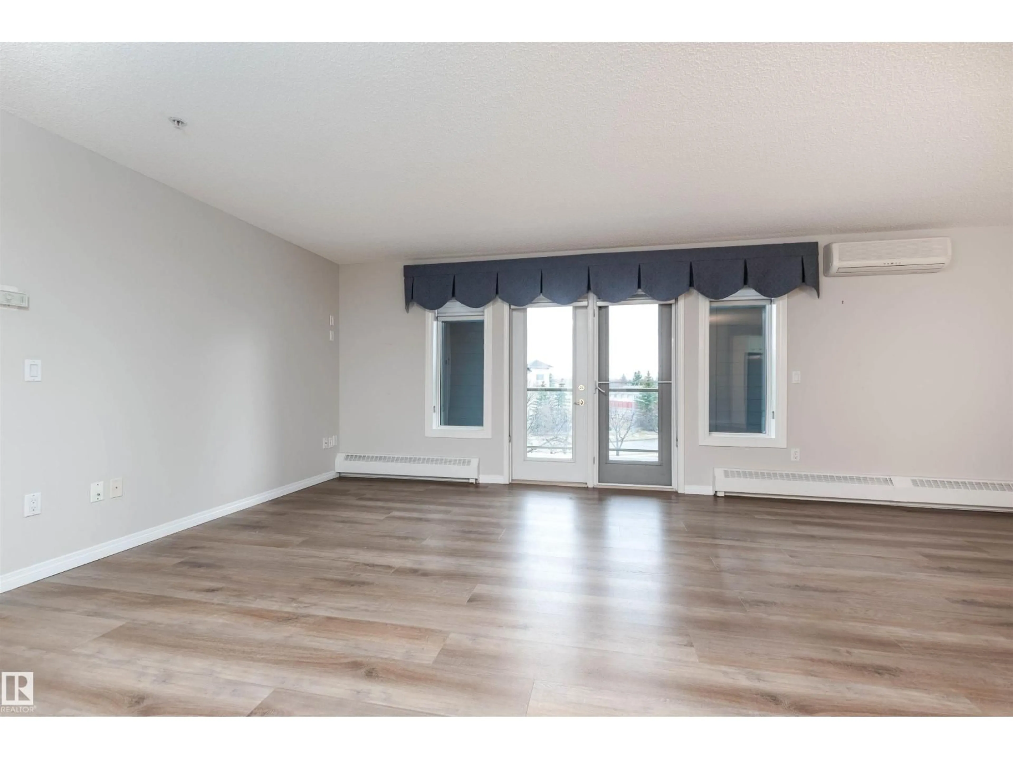 A pic of a room for 70 - 316 CRYSTAL LN, Sherwood Park Alberta T8H1W6