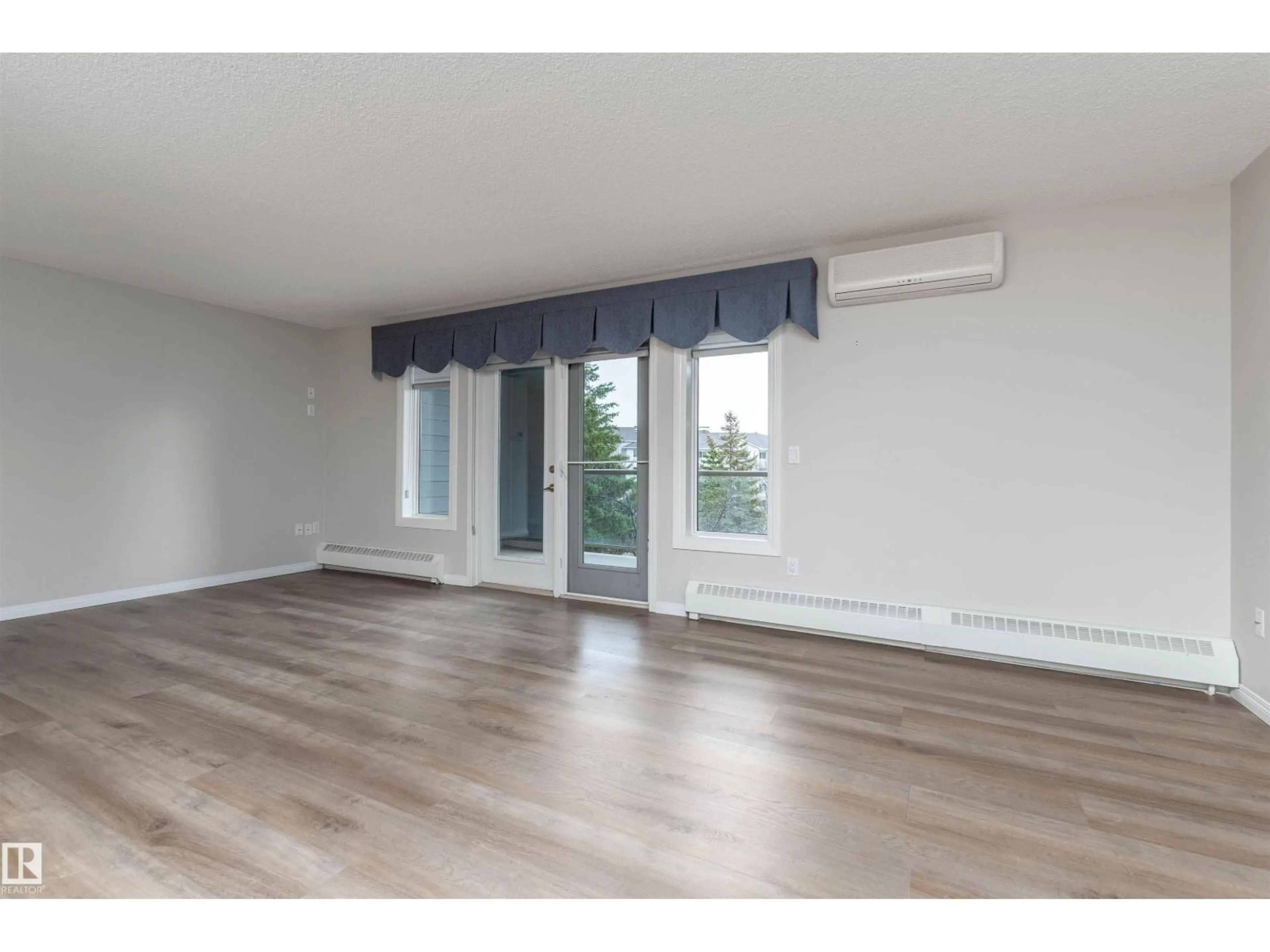 A pic of a room for 70 - 316 CRYSTAL LN, Sherwood Park Alberta T8H1W6