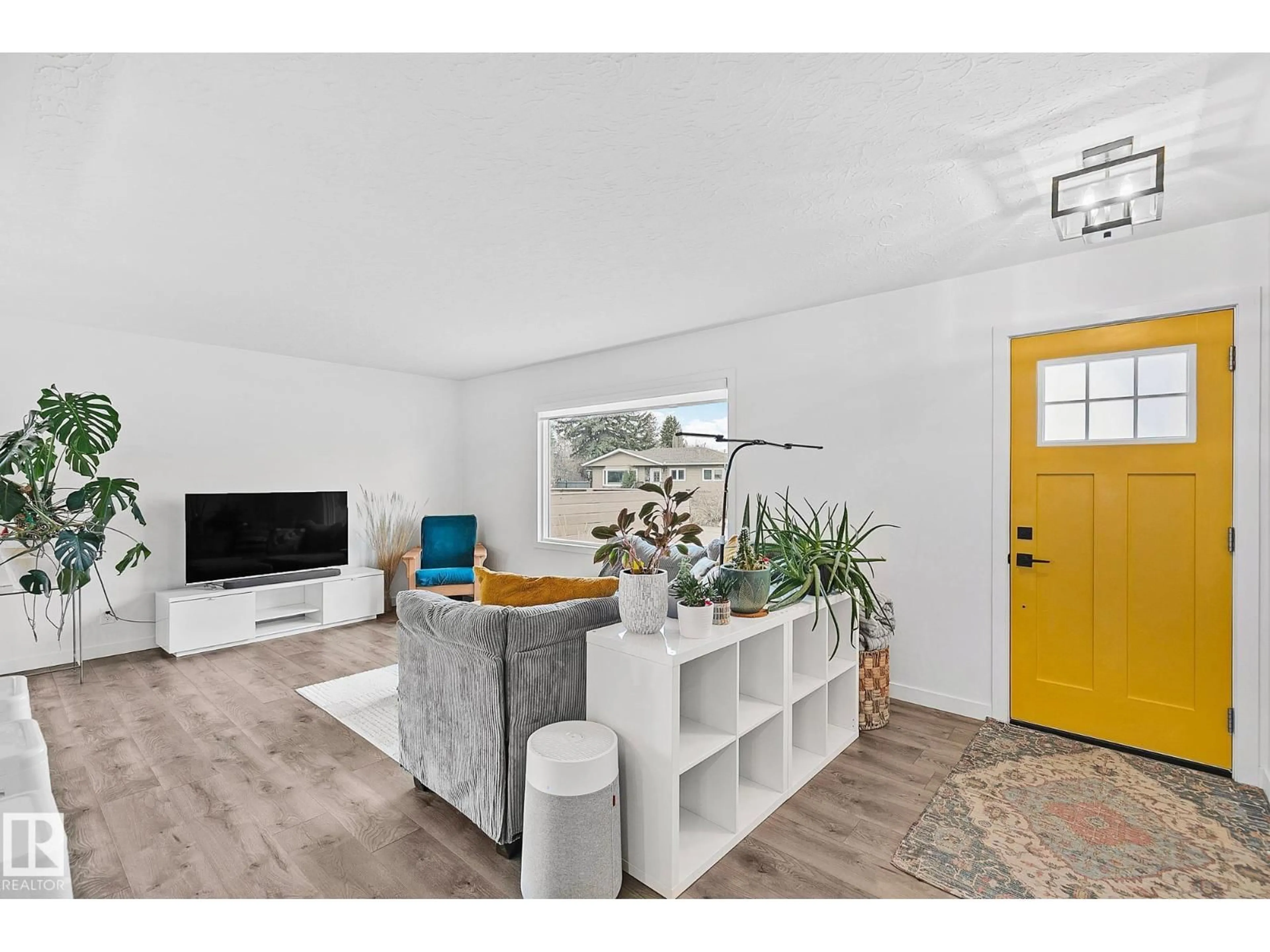 Living room with furniture, unknown for 10315 47 ST, Edmonton Alberta T6A1Z6