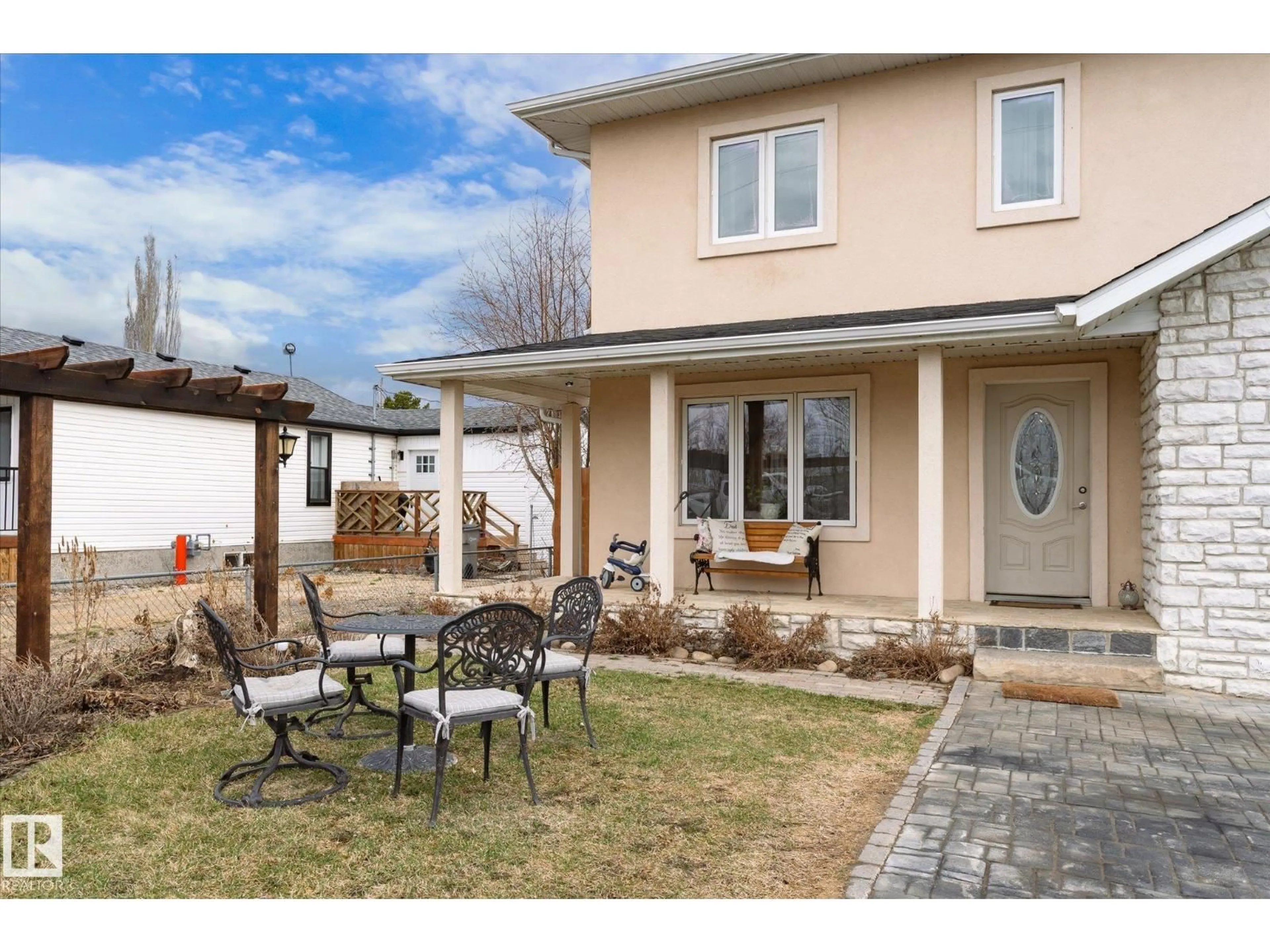 Patio, street for 5016 44 AVE, Calmar Alberta T0C0V0