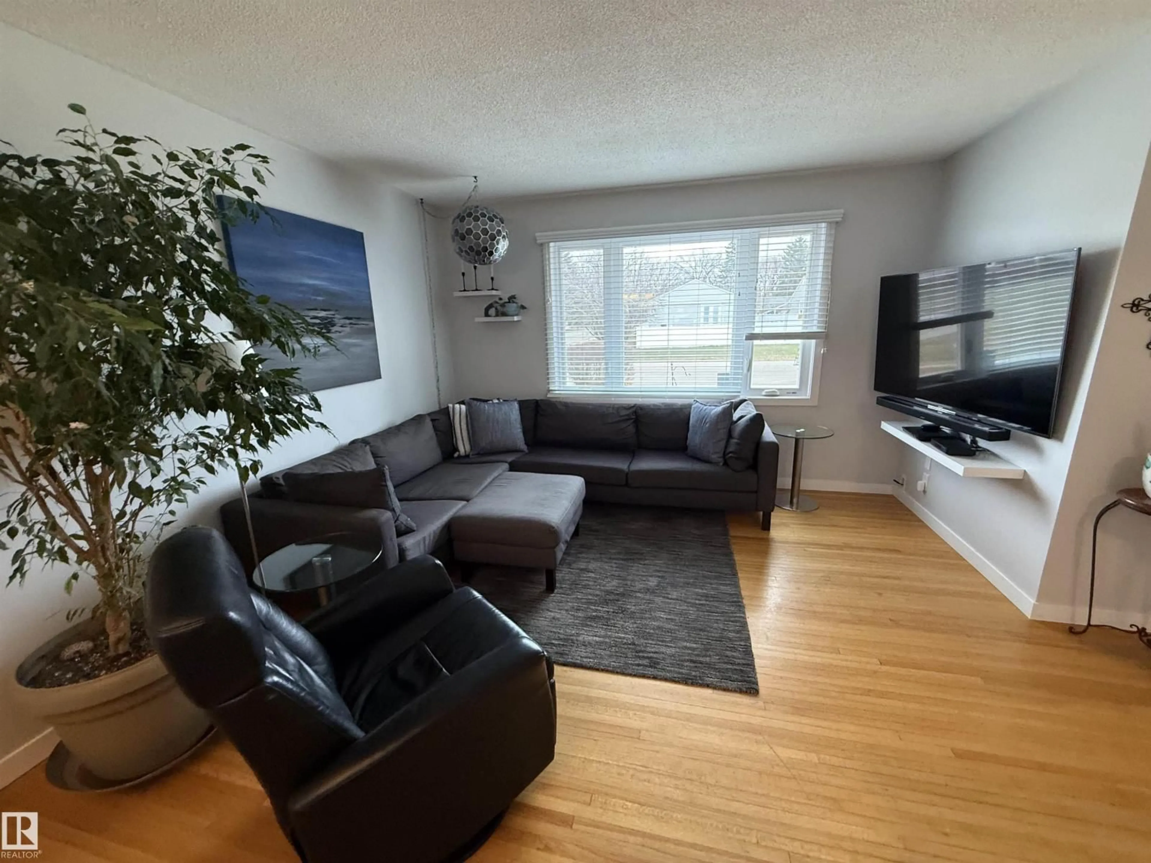 Living room with furniture, unknown for NW - 11948 132 ST, Edmonton Alberta T5L1P4