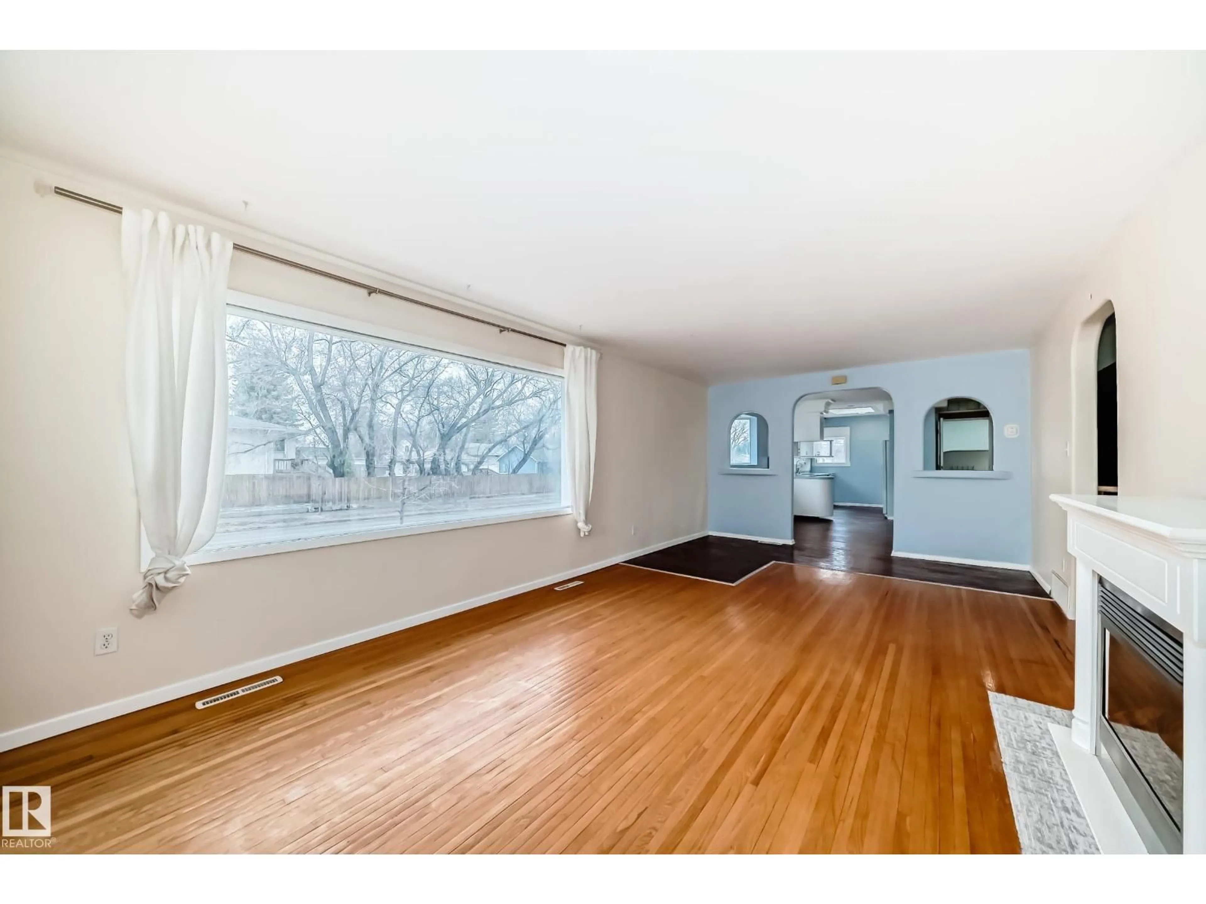 Unknown for 5204 112 AV, Edmonton Alberta T5W0N5