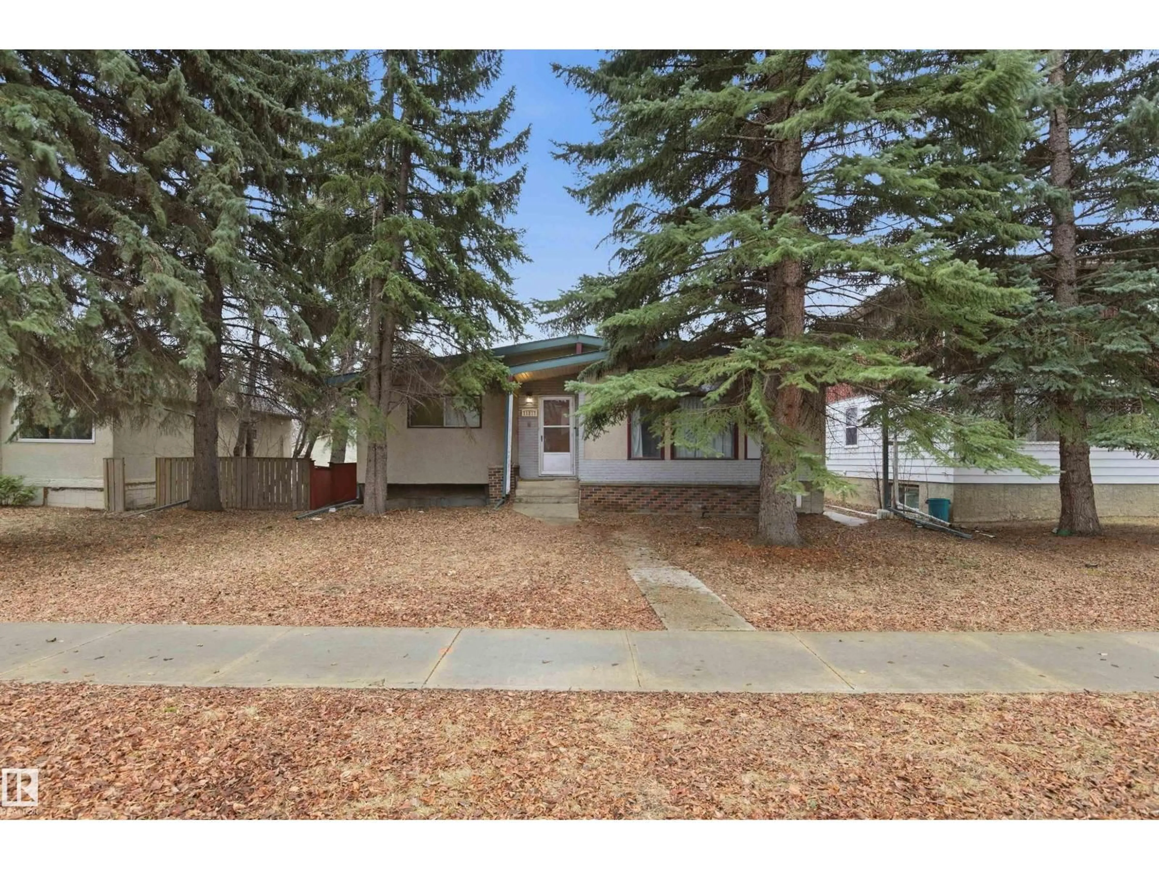 Unknown for 11211 77 AV, Edmonton Alberta T6G0L7