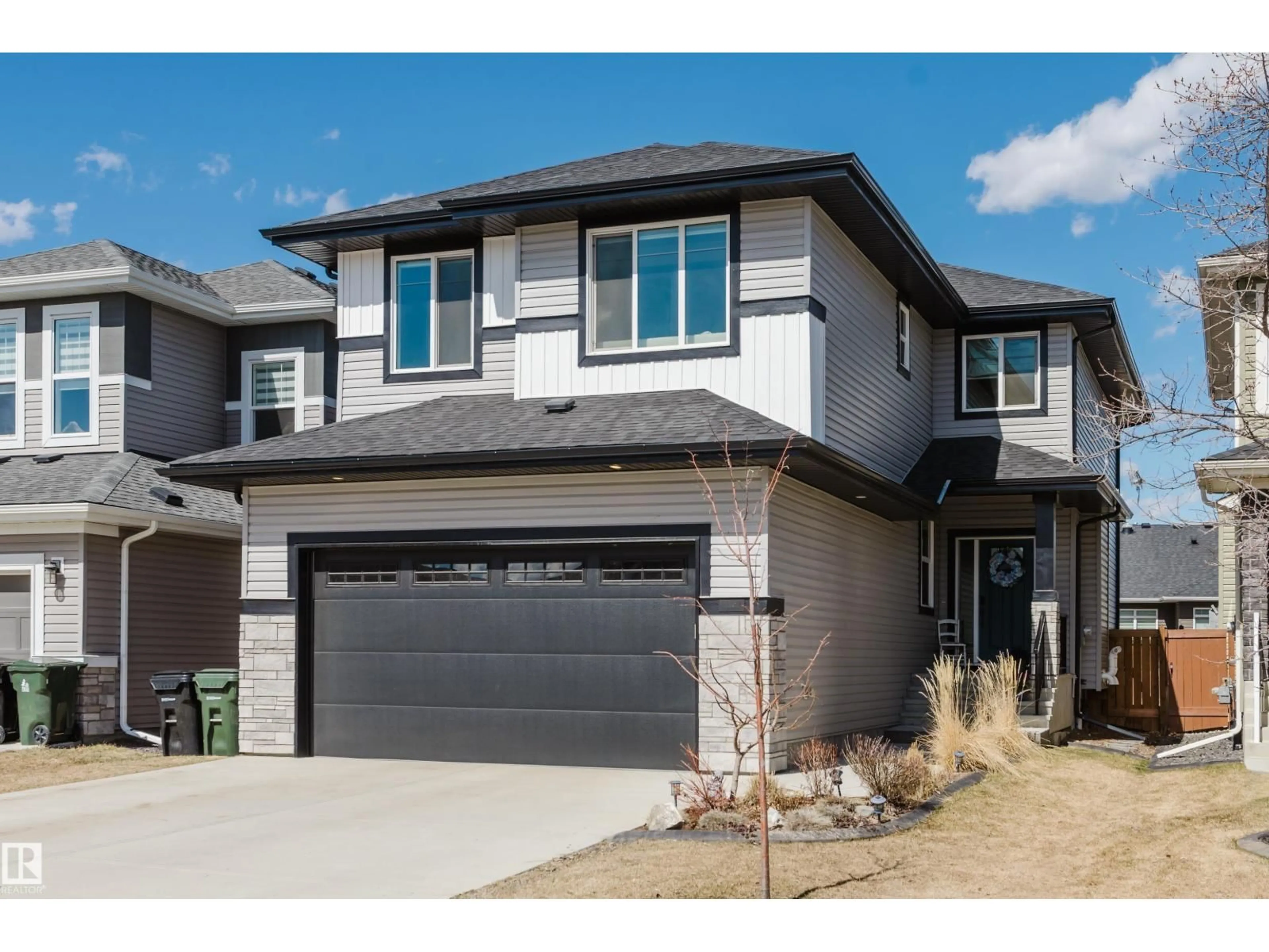 Home with brick exterior material, street for 164 HEMINGWAY CR, Spruce Grove Alberta T7X0X3