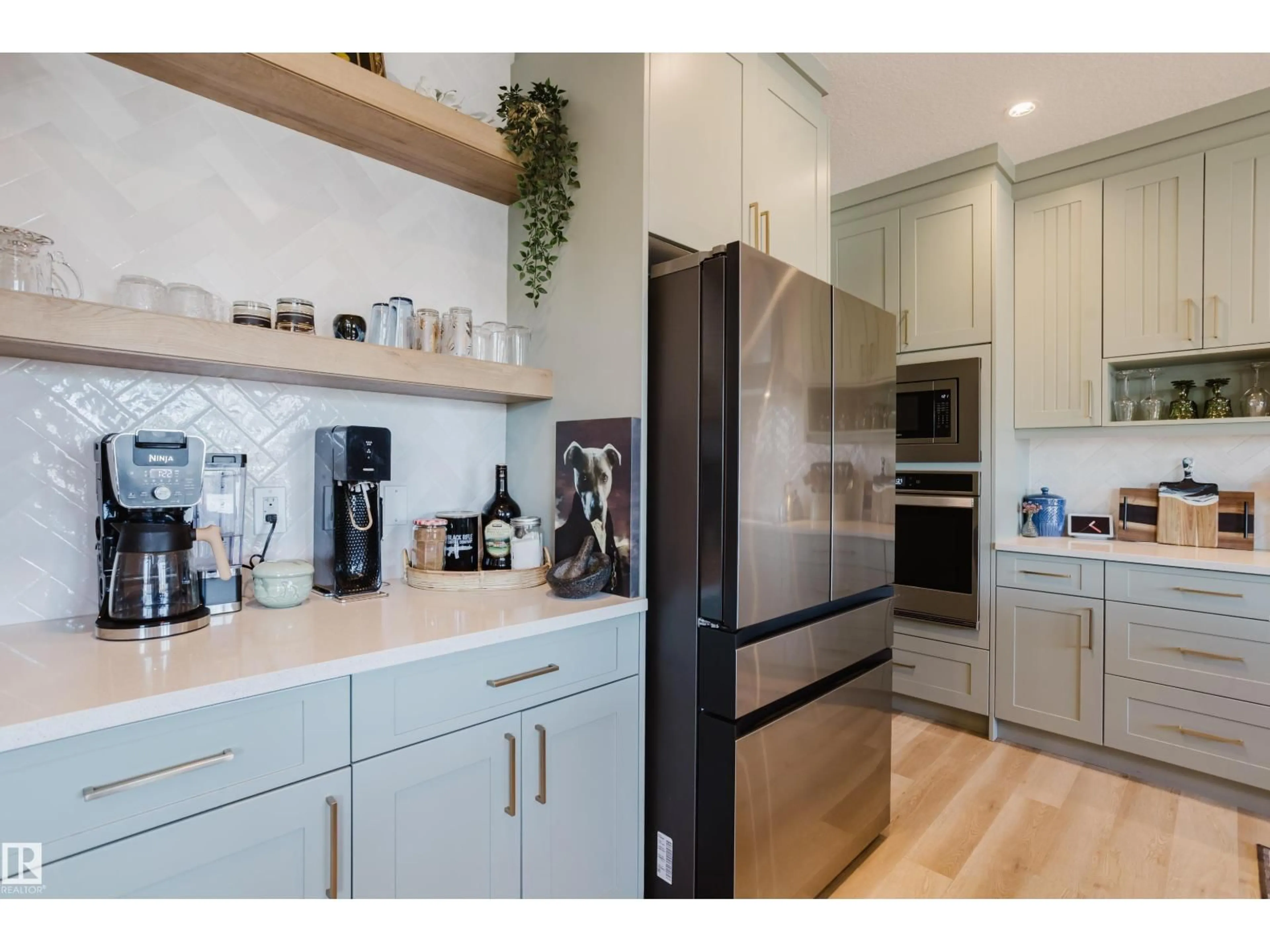 Open concept kitchen, unknown for 164 HEMINGWAY CR, Spruce Grove Alberta T7X0X3