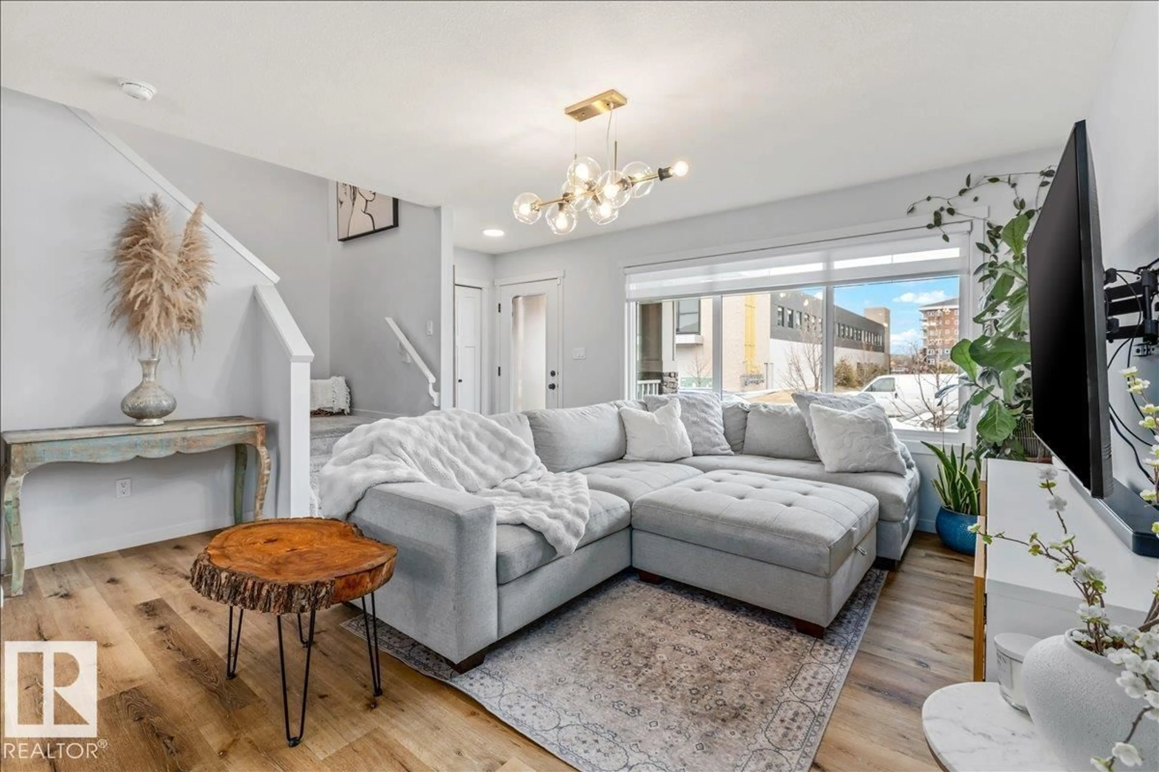 Living room with furniture, unknown for 5339 ADMIRAL GIROUARD ST, Edmonton Alberta T5E6X5