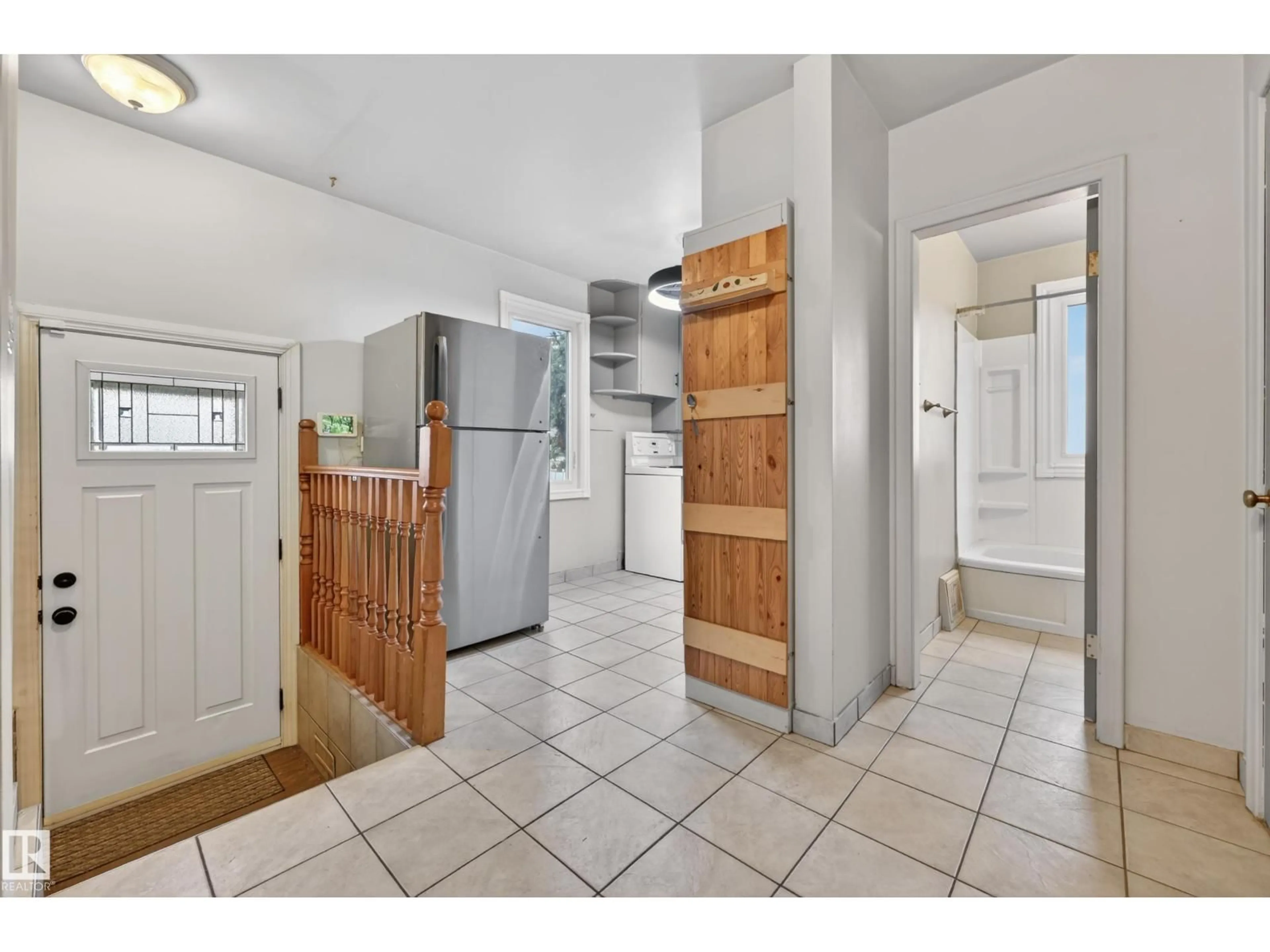 Unknown for NW - 12319 102 ST, Edmonton Alberta T5G2H3