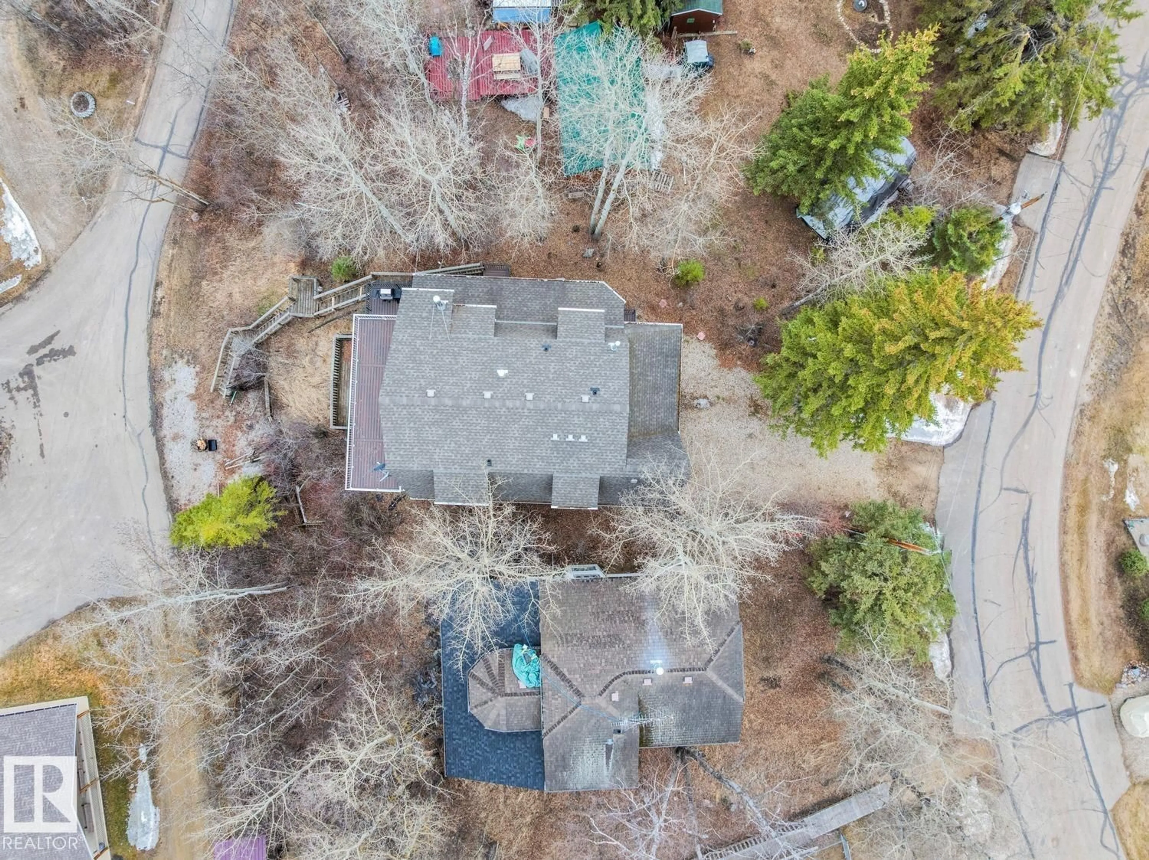 A pic from outside/outdoor area/front of a property/back of a property/a pic from drone, street for 14 SPRUCE RD, Rural Lac Ste. Anne County Alberta T0E0X0