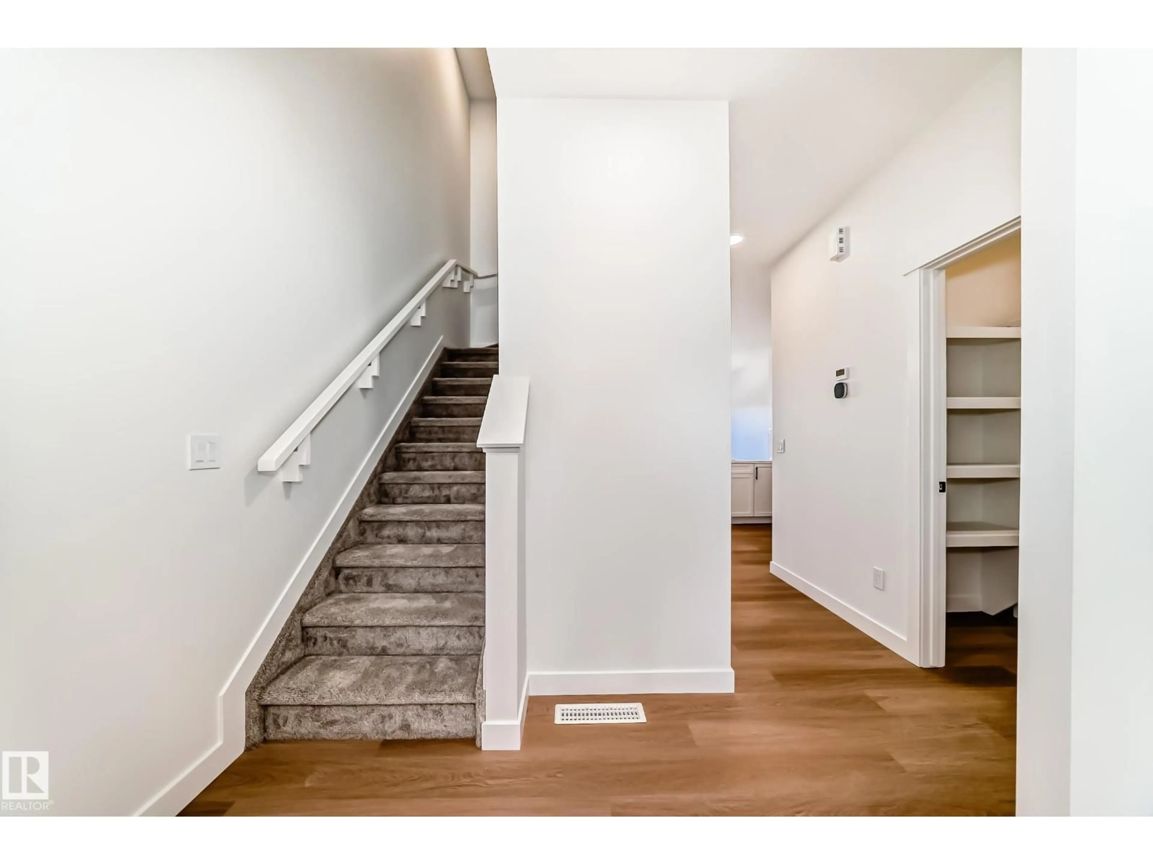 Unknown for 34 MATTSON DR, Edmonton Alberta T6X1A3