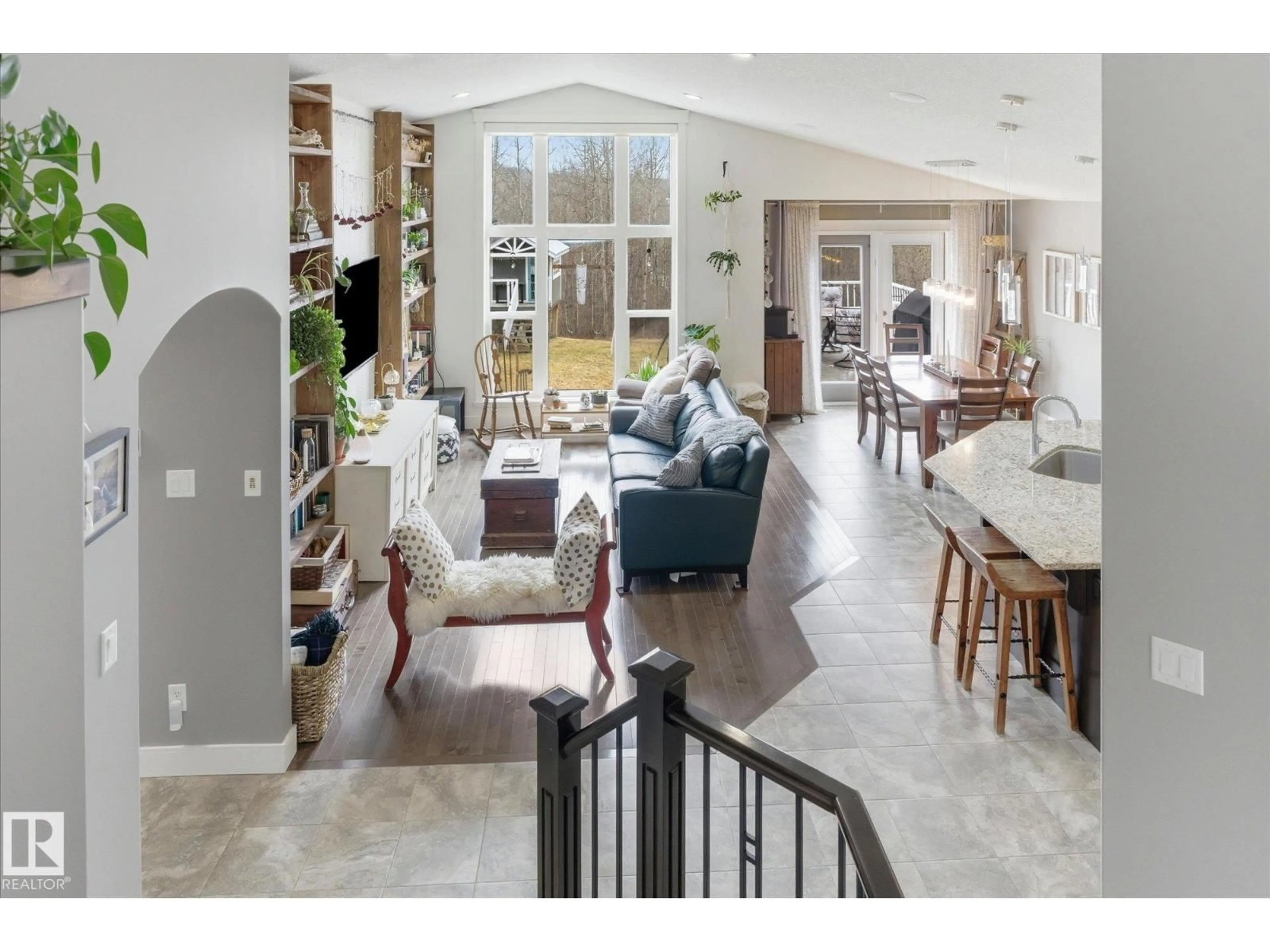 Indoor entryway for 14 - 1307 TWP ROAD 540, Rural Parkland County Alberta T7Y0A7