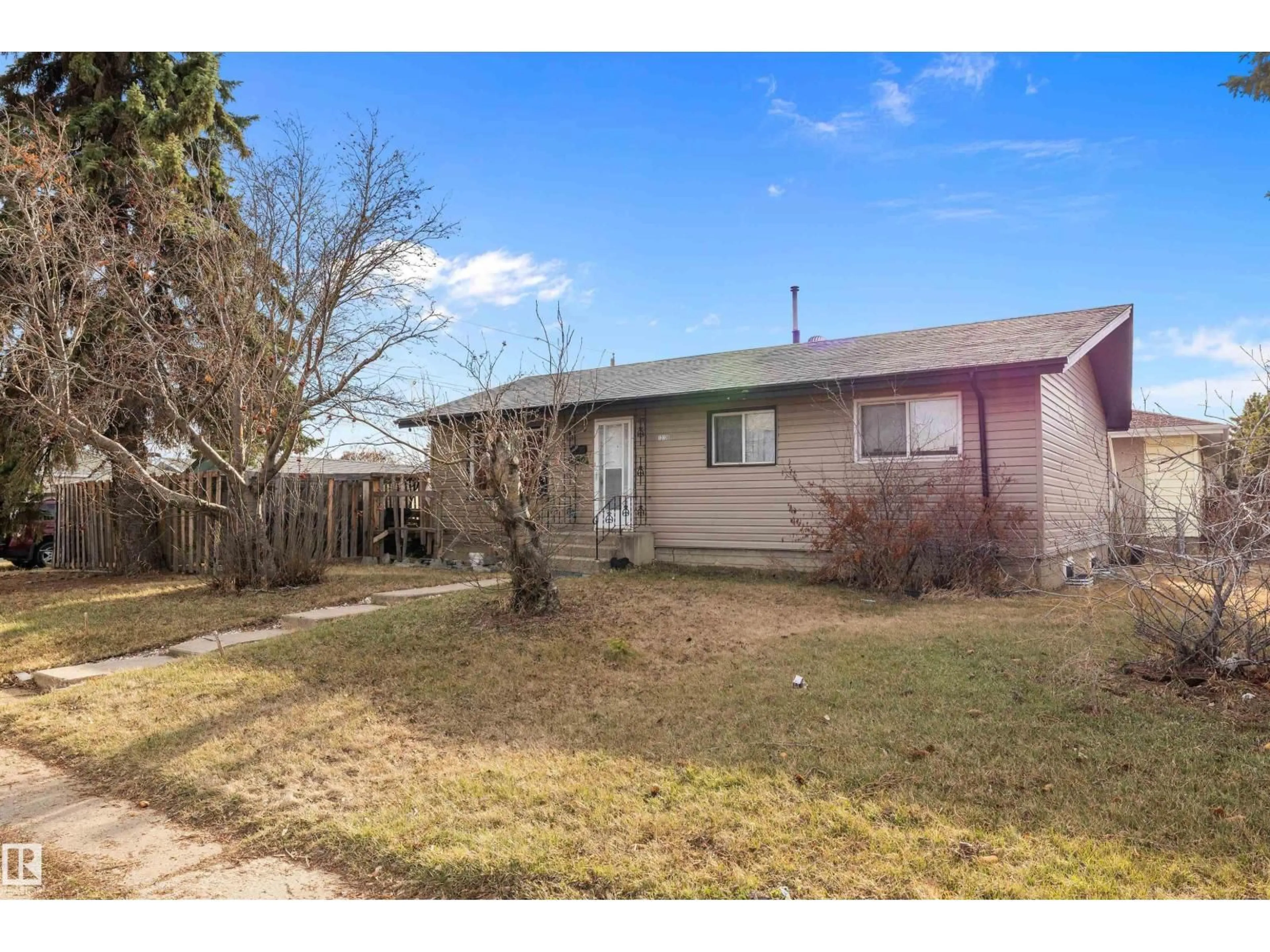 Unknown for 13136 60 ST, Edmonton Alberta T5A0S3