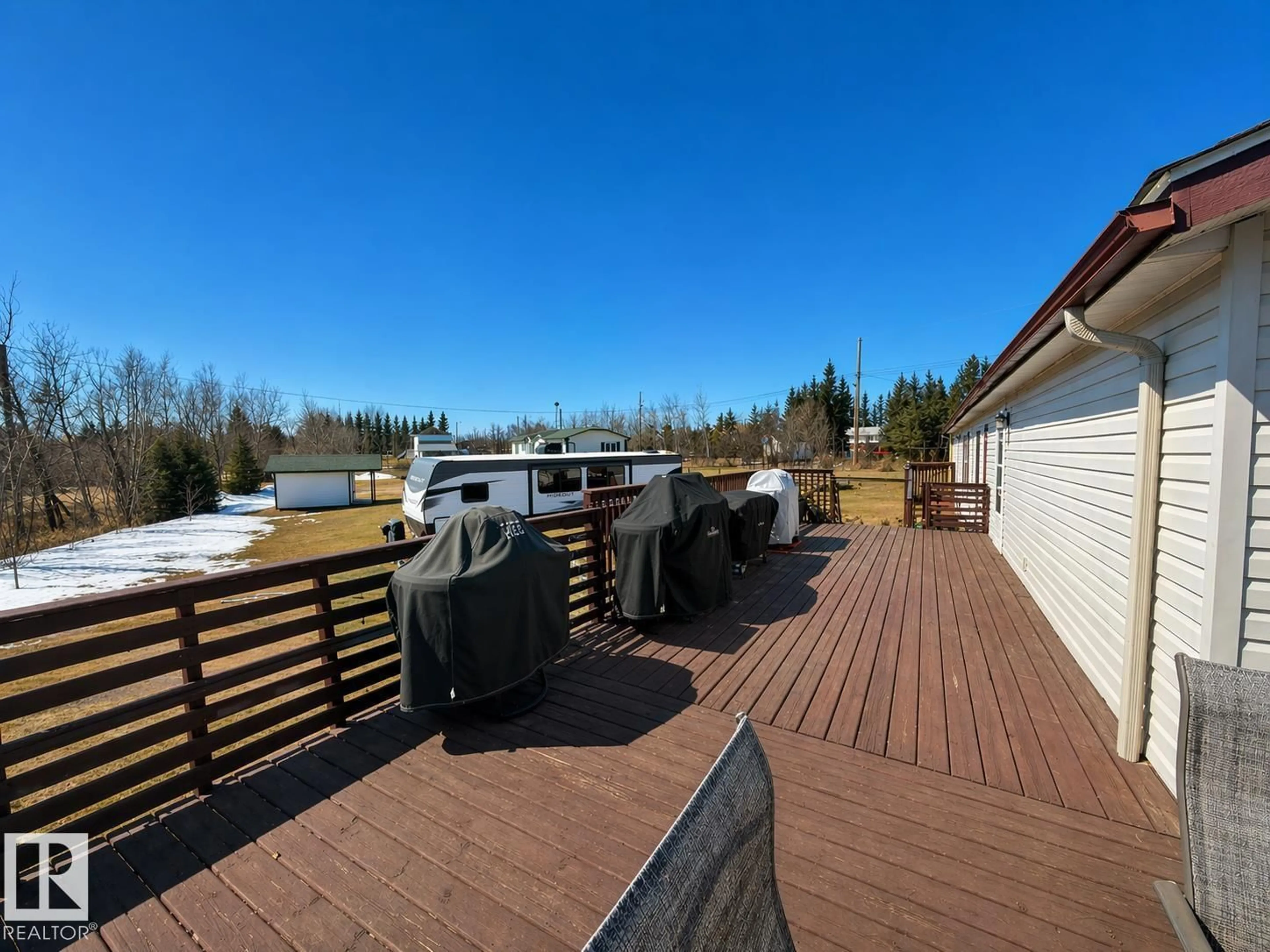 Patio, water/lake/river/ocean view for 4703 51 AV, La Corey Alberta T0A2E0