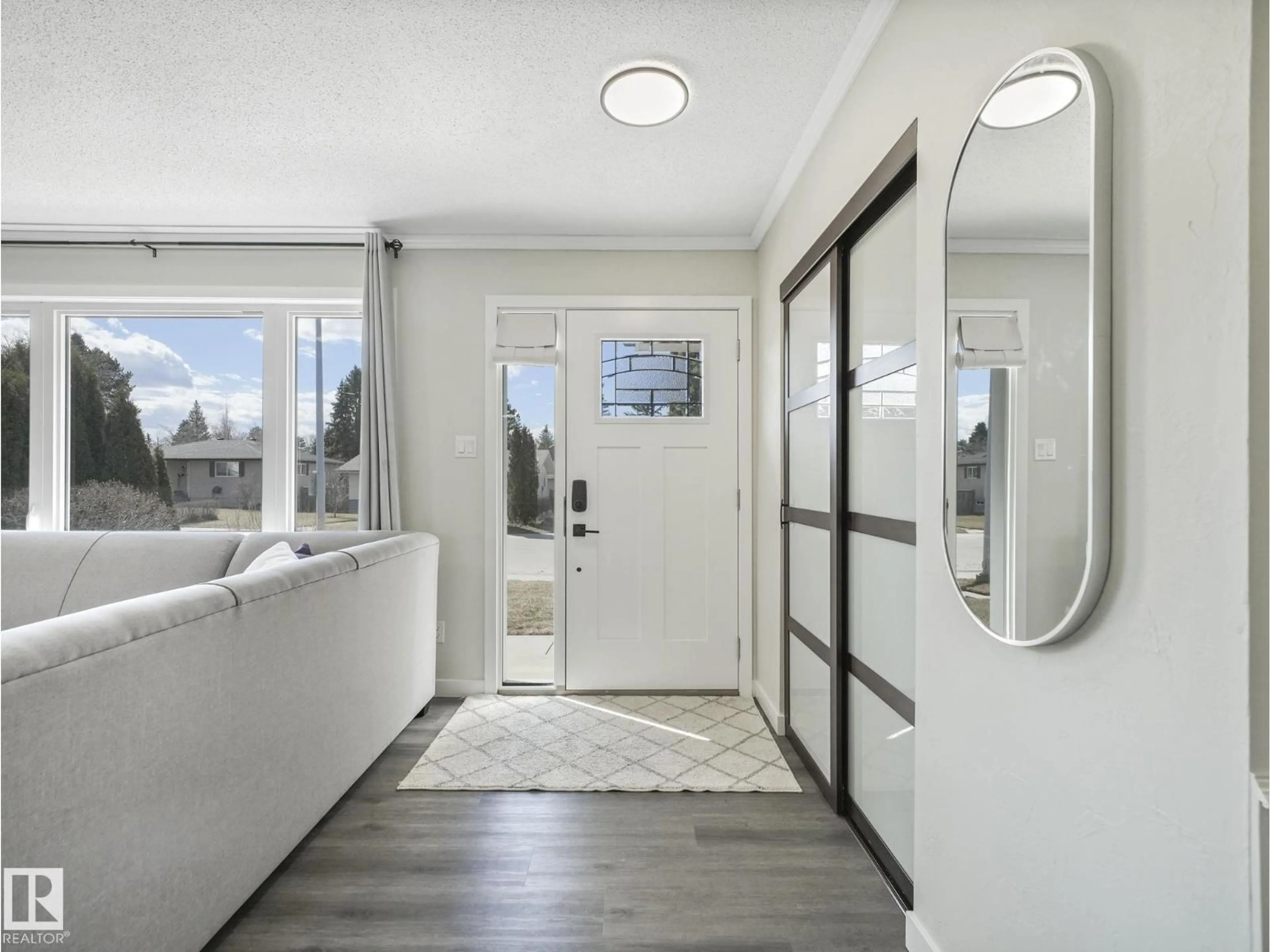 Indoor entryway for 17 OATWAY ST, Spruce Grove Alberta T7X2E5