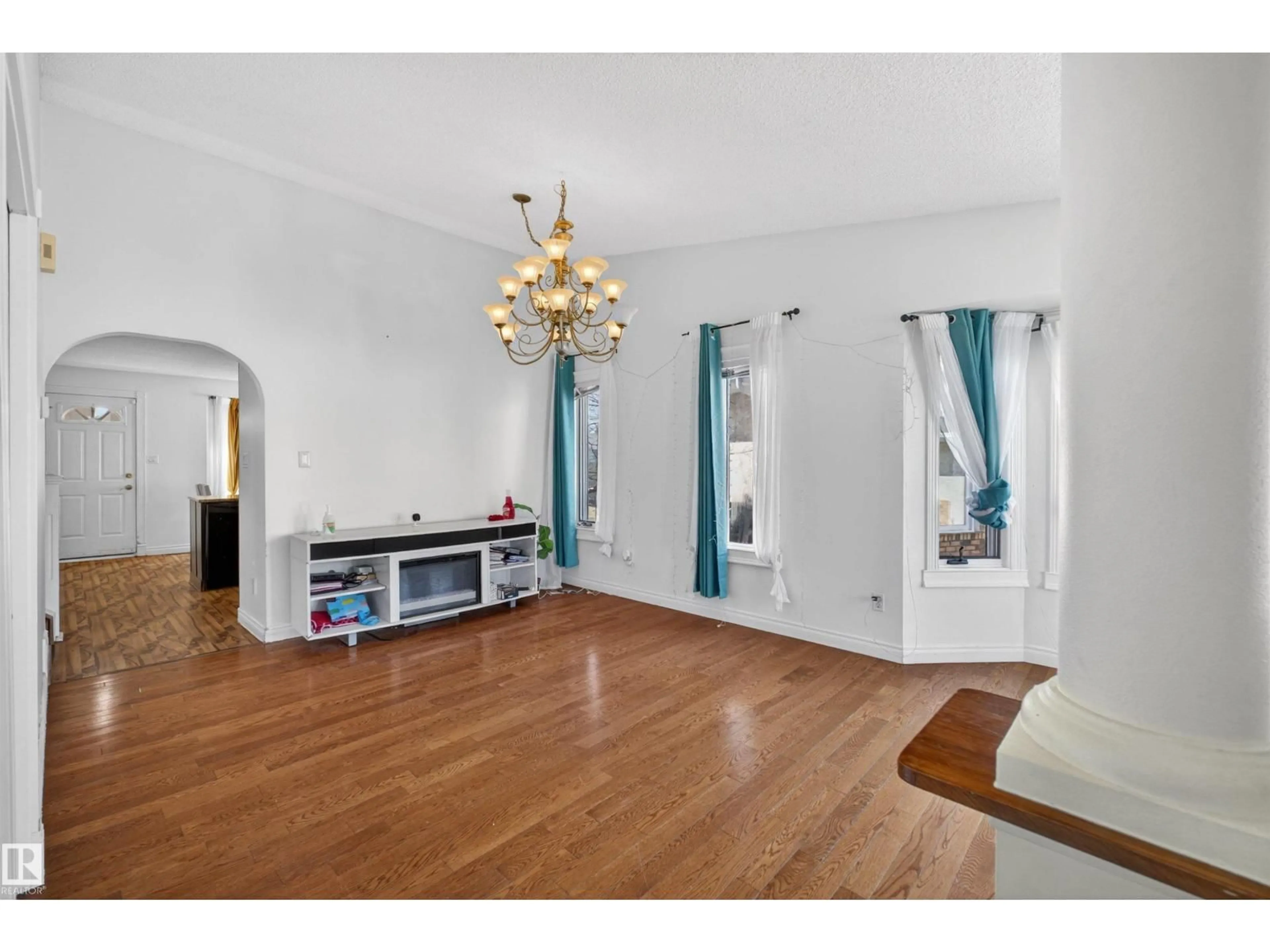 Unknown for NW - 9007 169 AV, Edmonton Alberta T5Z2X5