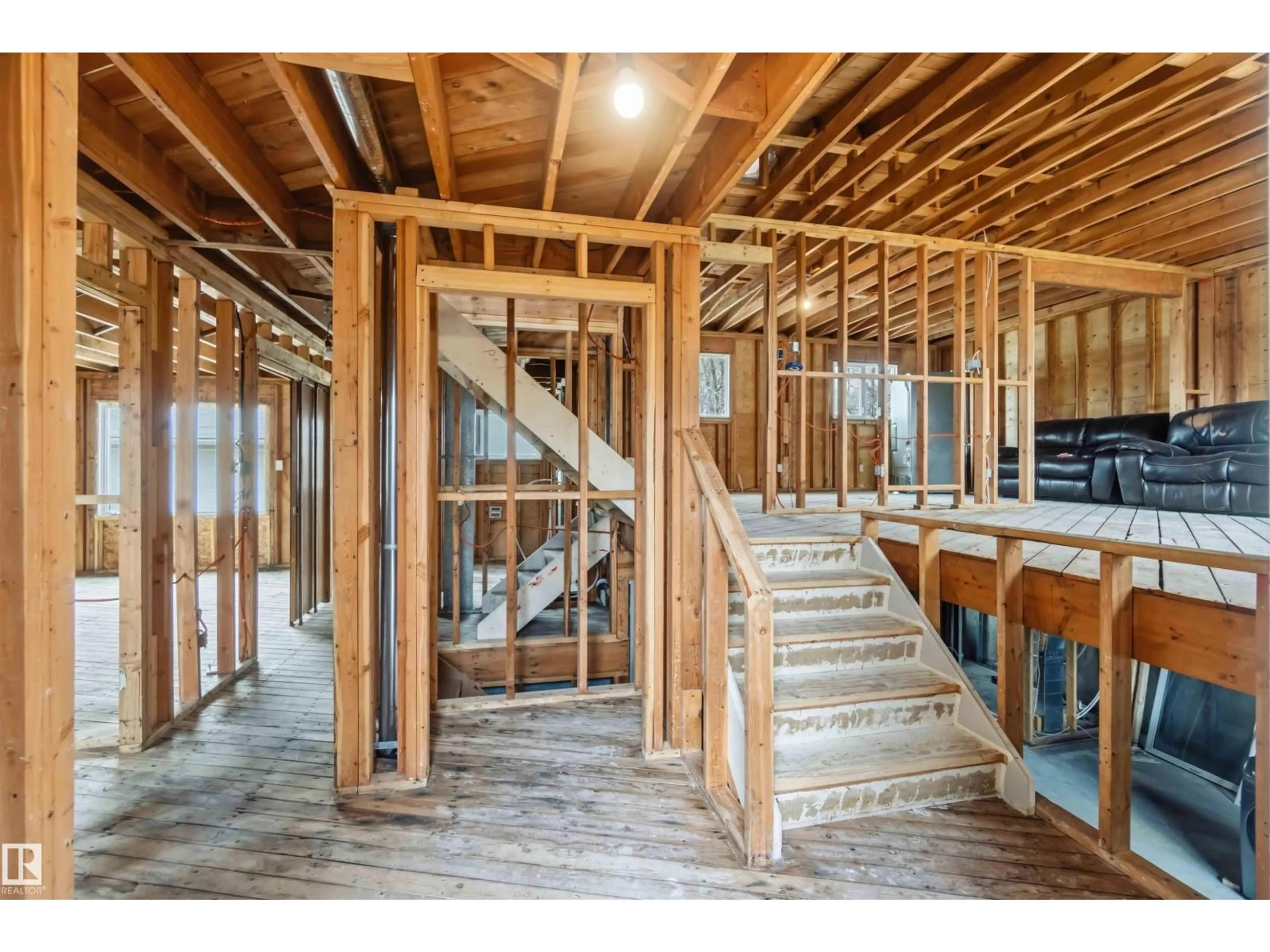 Indoor foyer for 1034 ADAMSON CR, Sherwood Park Alberta T8A1E3