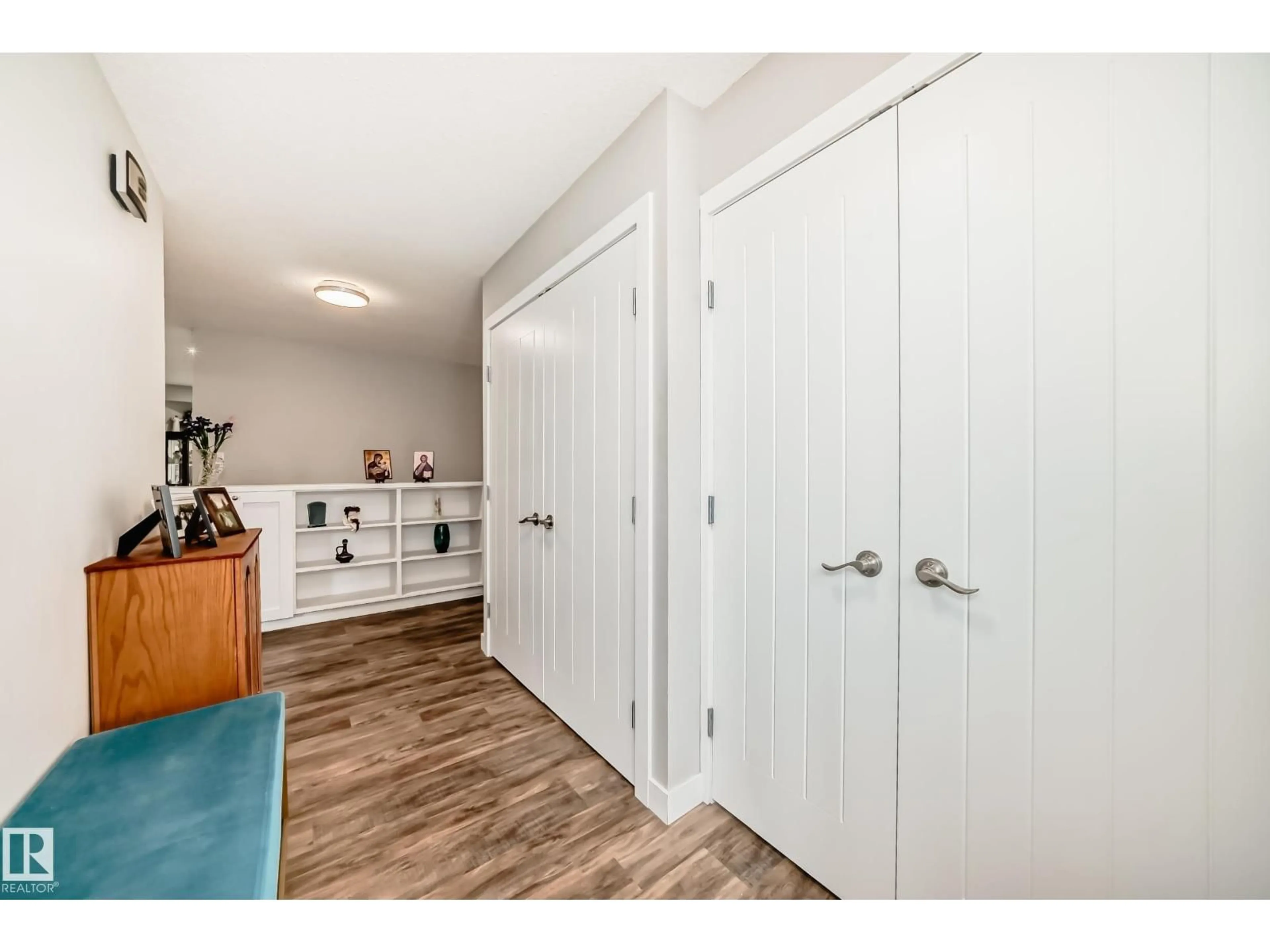 Indoor entryway for 2 - #3 GEORGIAN WY, Sherwood Park Alberta T8A5K2